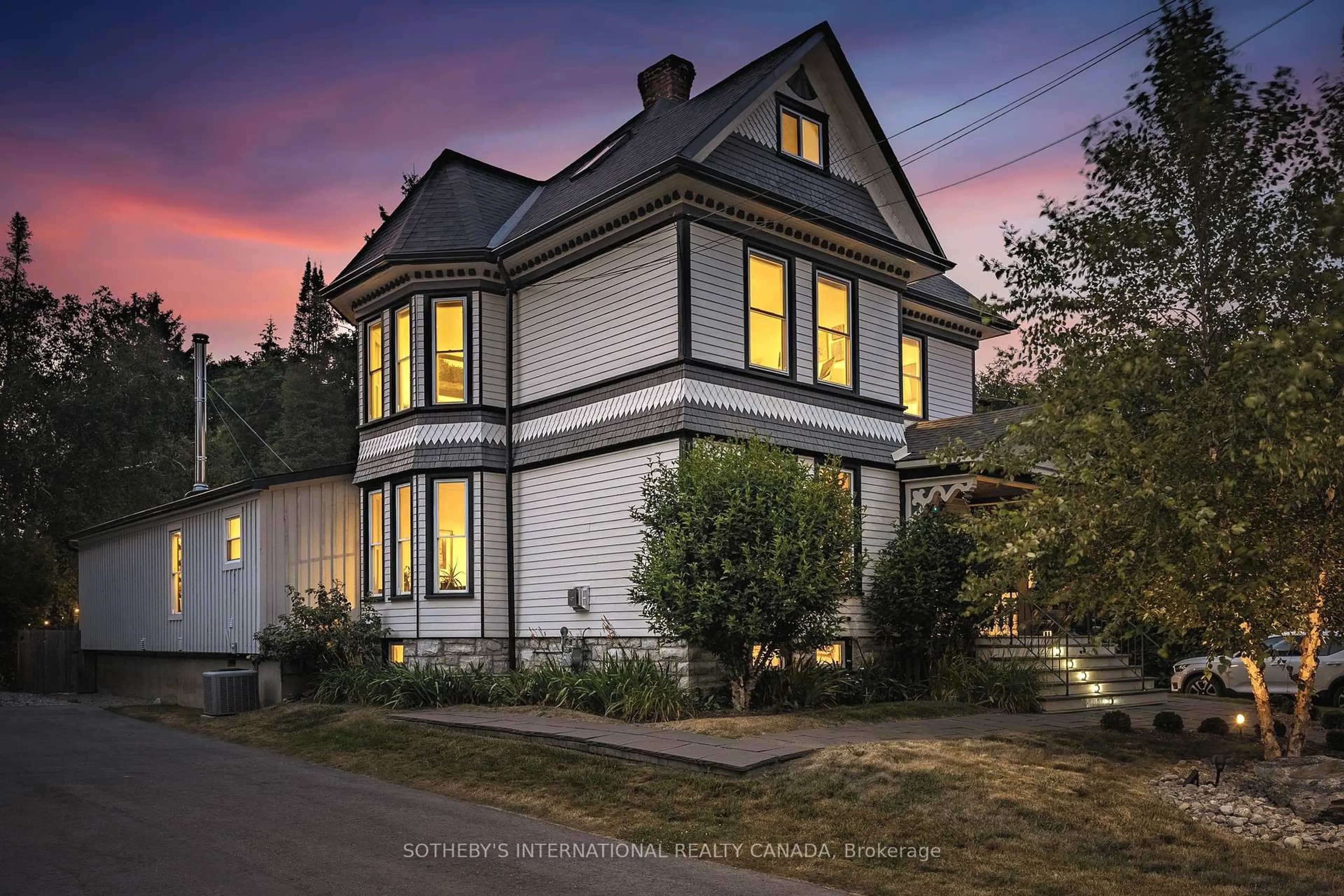 Unknown for 29 Queen St, Prince Edward County Ontario K0K 2T0