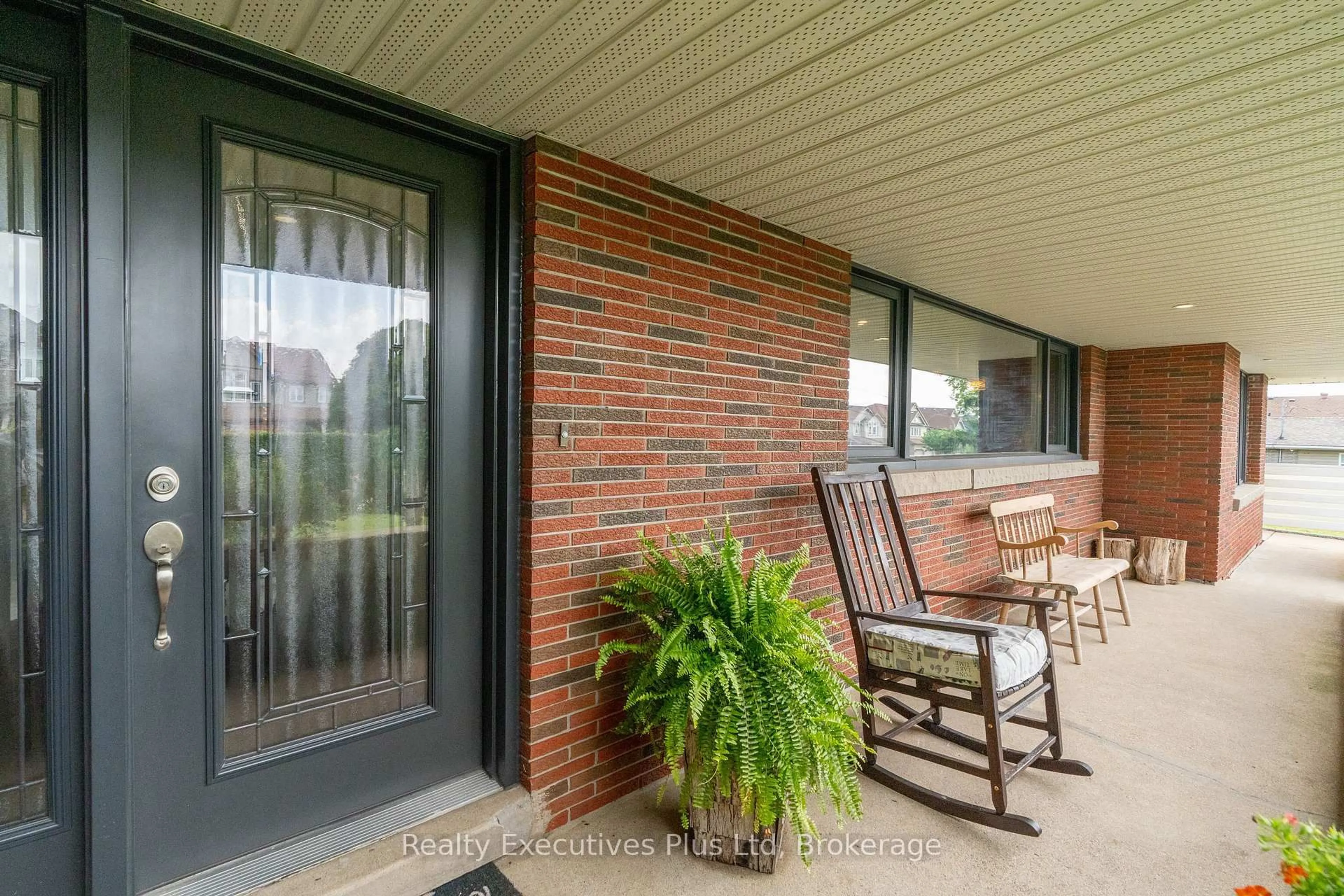 Unknown for 135 Cityview Dr, Guelph Ontario N1E 6Y7