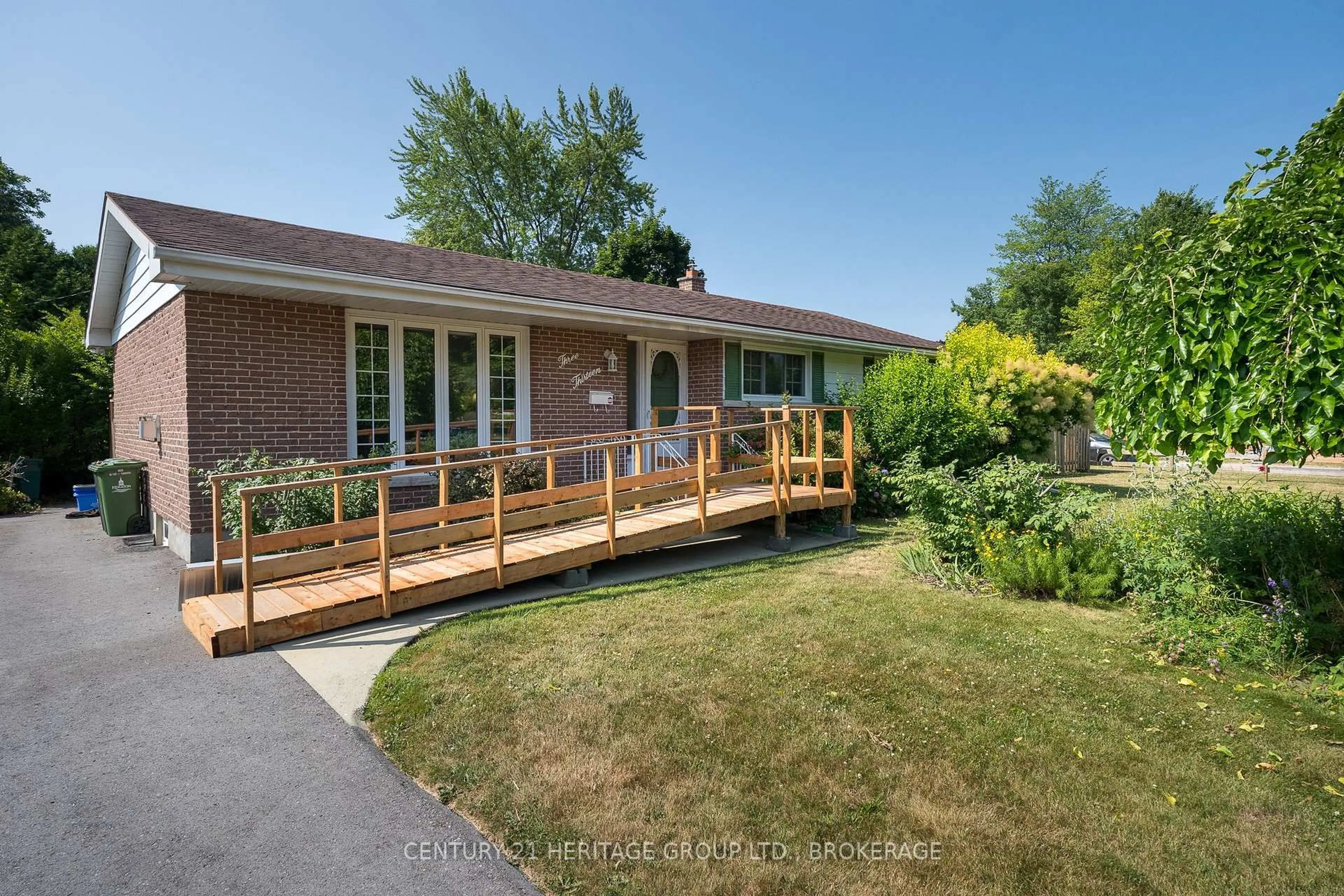 Unknown for 313 Chelsea Rd, Kingston Ontario K7M 3Z5
