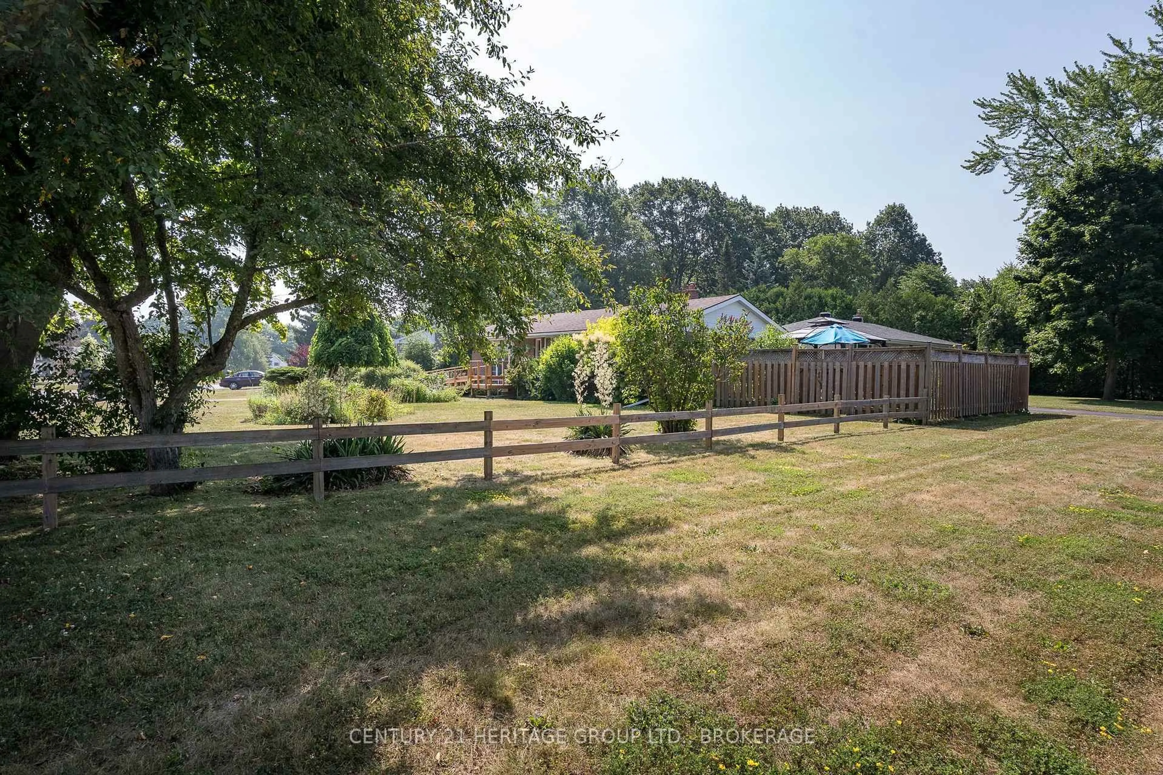 A pic from outside/outdoor area/front of a property/back of a property/a pic from drone, water/lake/river/ocean view for 313 Chelsea Rd, Kingston Ontario K7M 3Z5