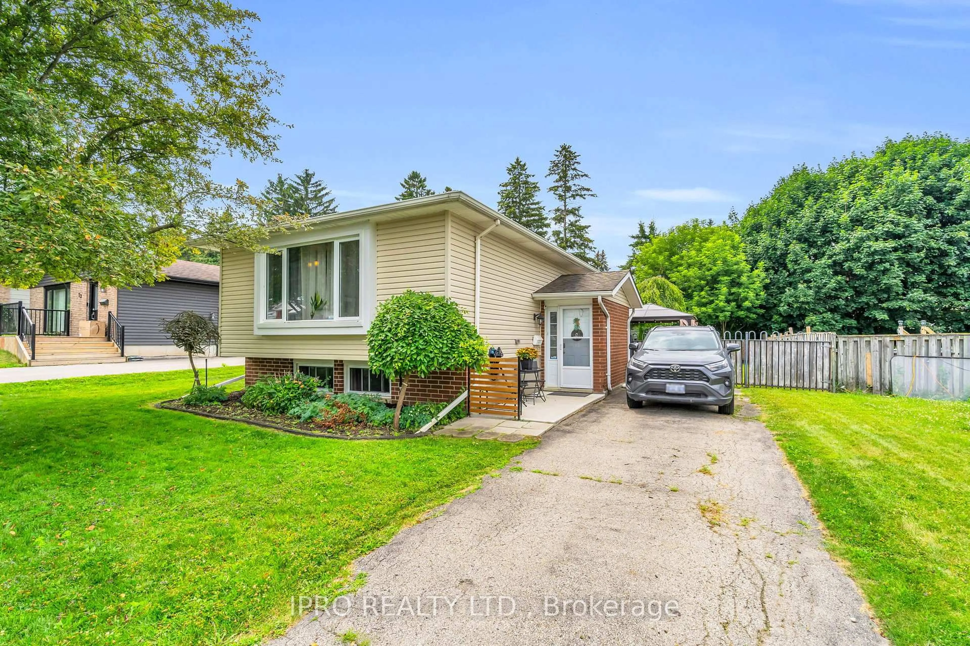 Home with brick exterior material, street for 76 Keats Dr, Woodstock Ontario N4S 8B8