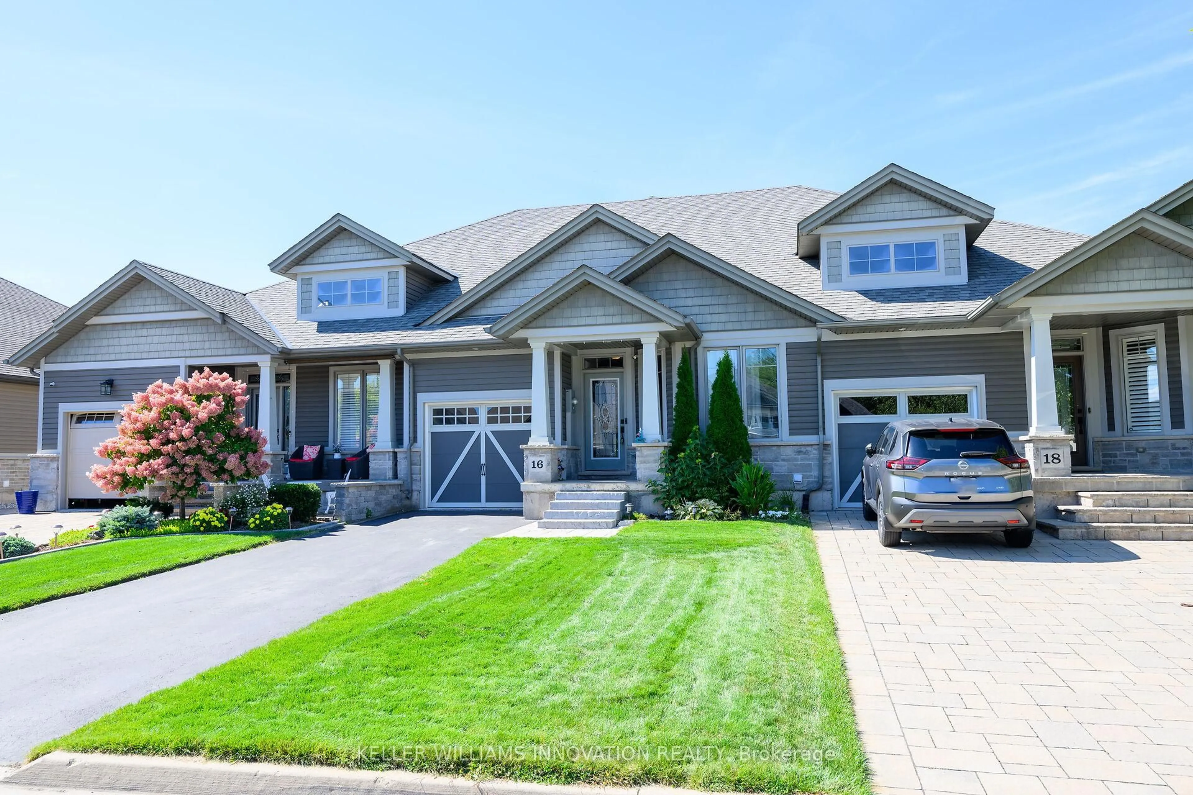Home with vinyl exterior material, street for 16 Brookside Terr, West Lincoln Ontario L0R 2A0