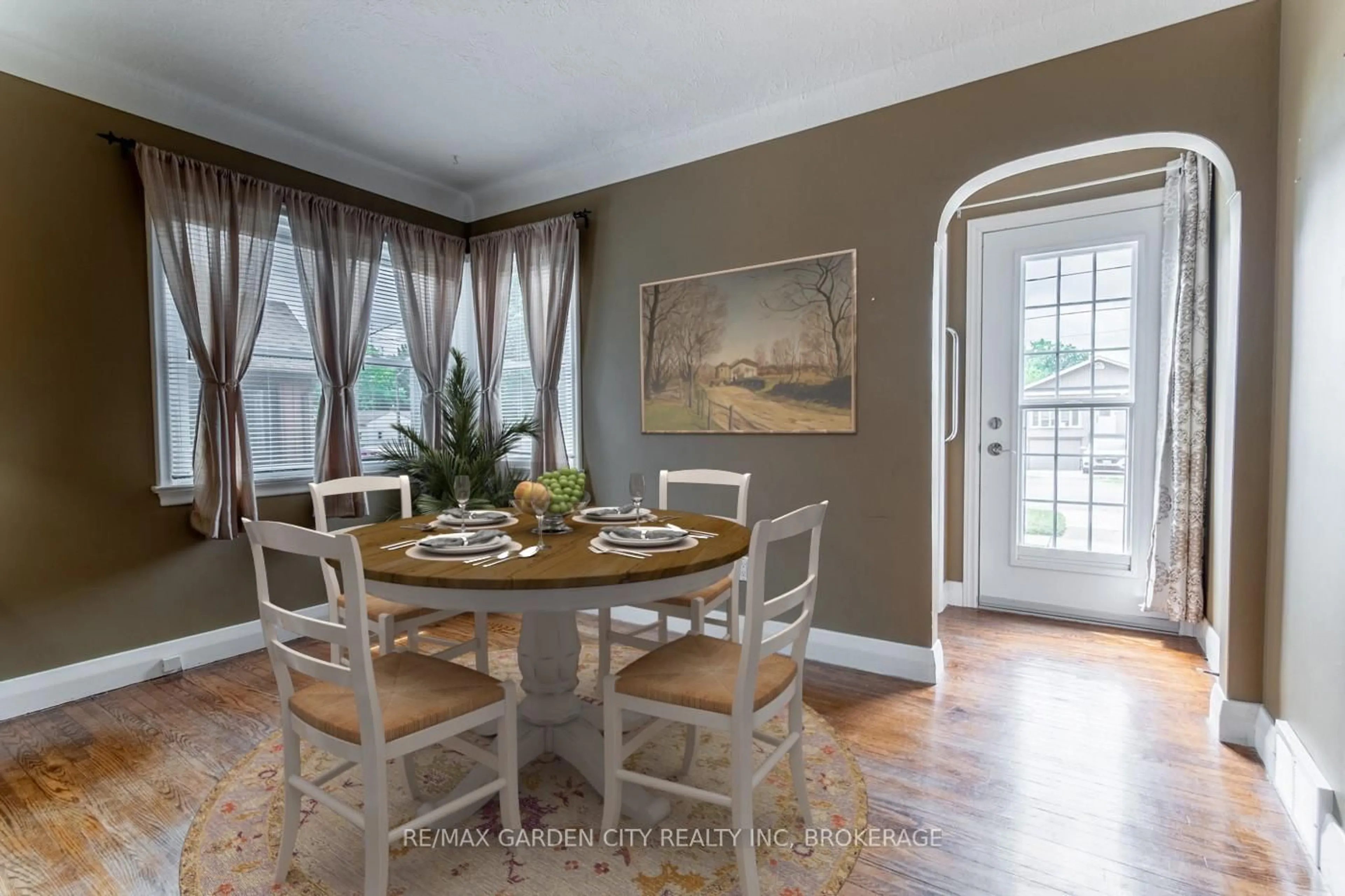 Dining room, unknown for 29 Rosedale Ave, St. Catharines Ontario L2P 1Y6