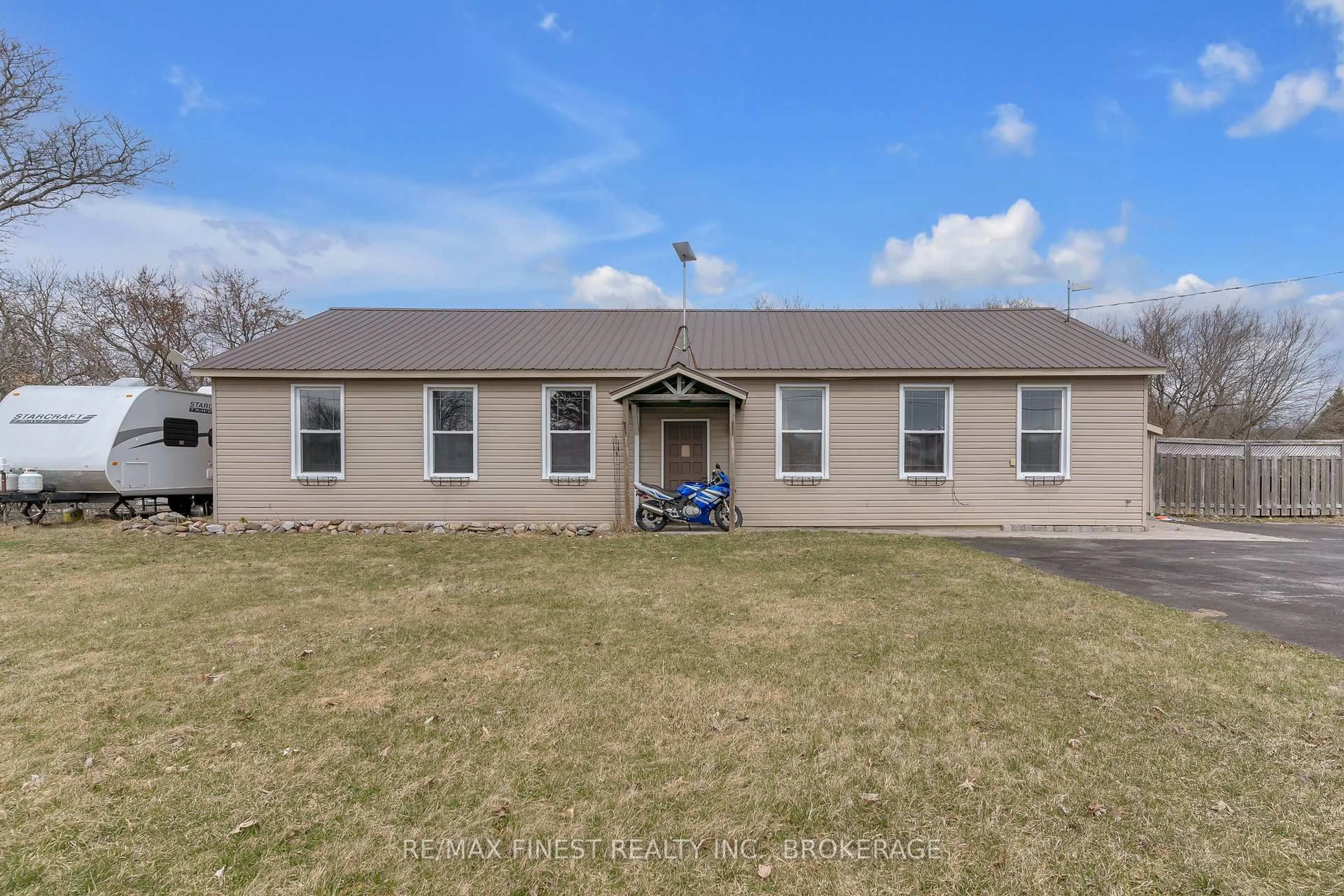 A pic from outside/outdoor area/front of a property/back of a property/a pic from drone, building for 6955 County 2 Rd, Napanee Ontario K7R 3K6