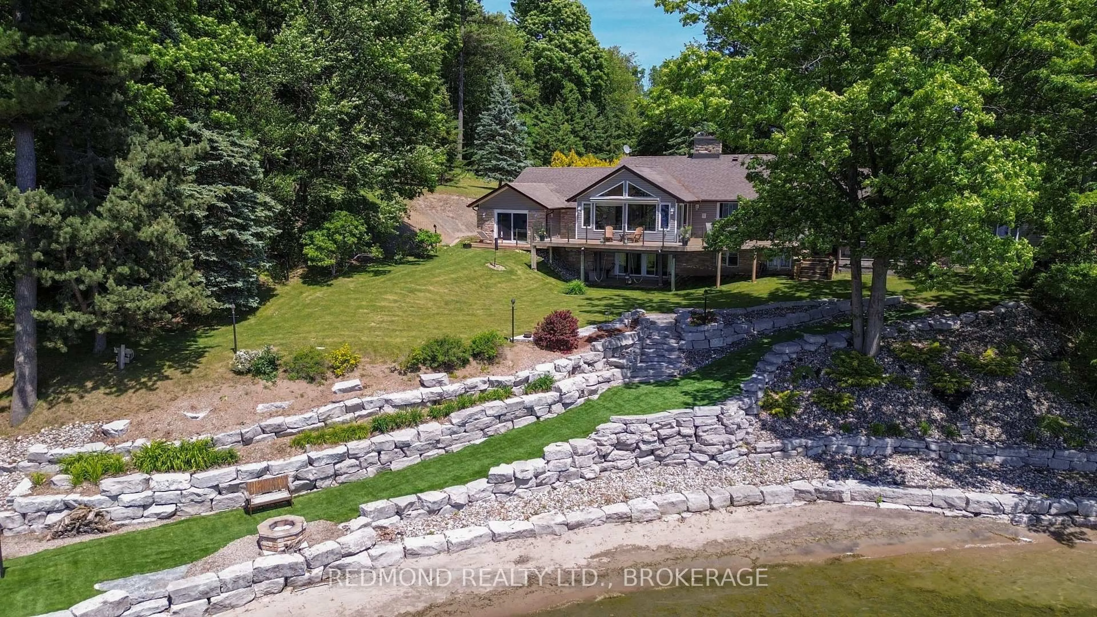 A pic from outside/outdoor area/front of a property/back of a property/a pic from drone, water/lake/river/ocean view for 333 Howe Island Ferry Rd, Leeds and the Thousand Islands Ontario K7G 2V5