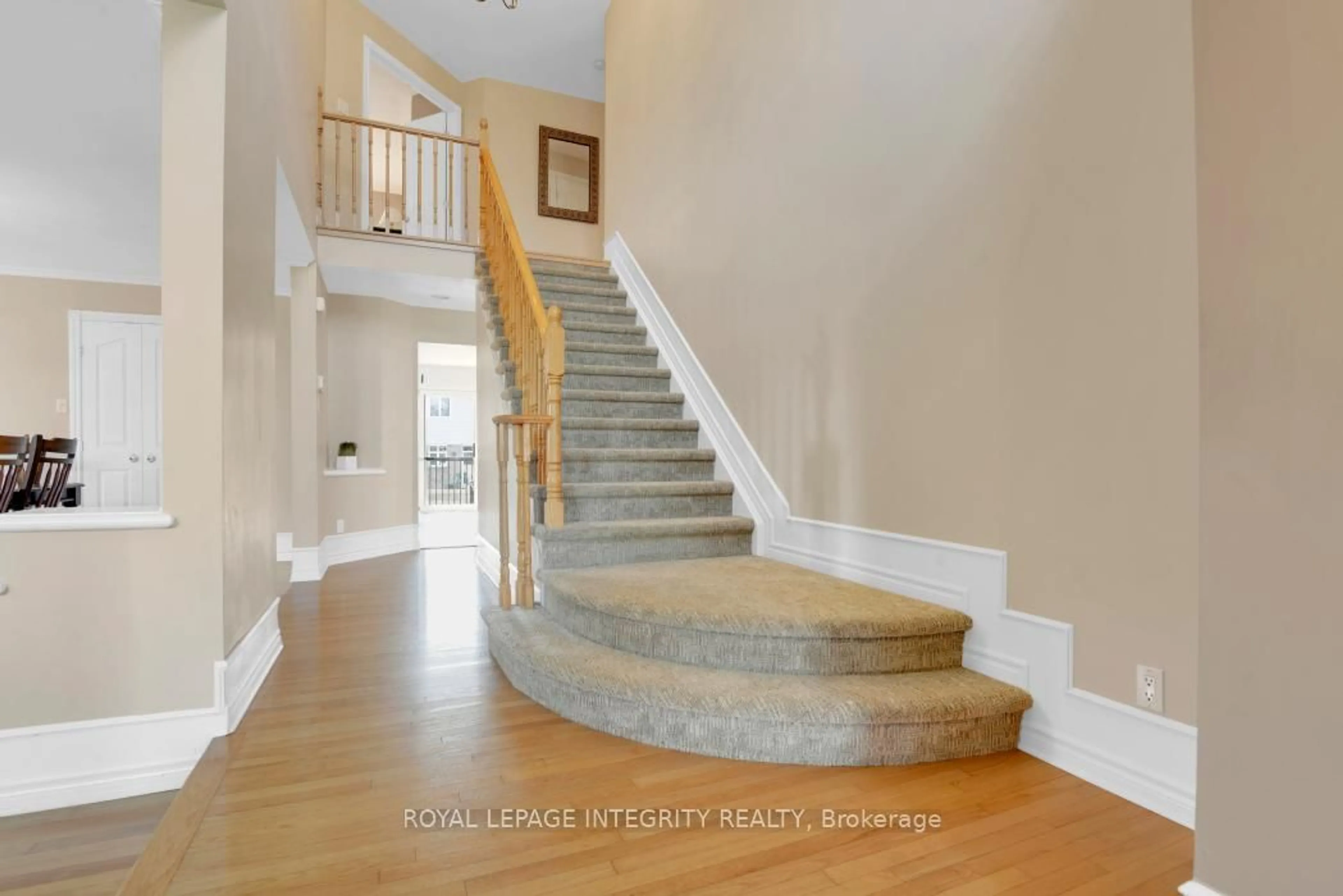 Stairs for 11 Honeywood Crt, Ottawa Ontario K1V 1Y4