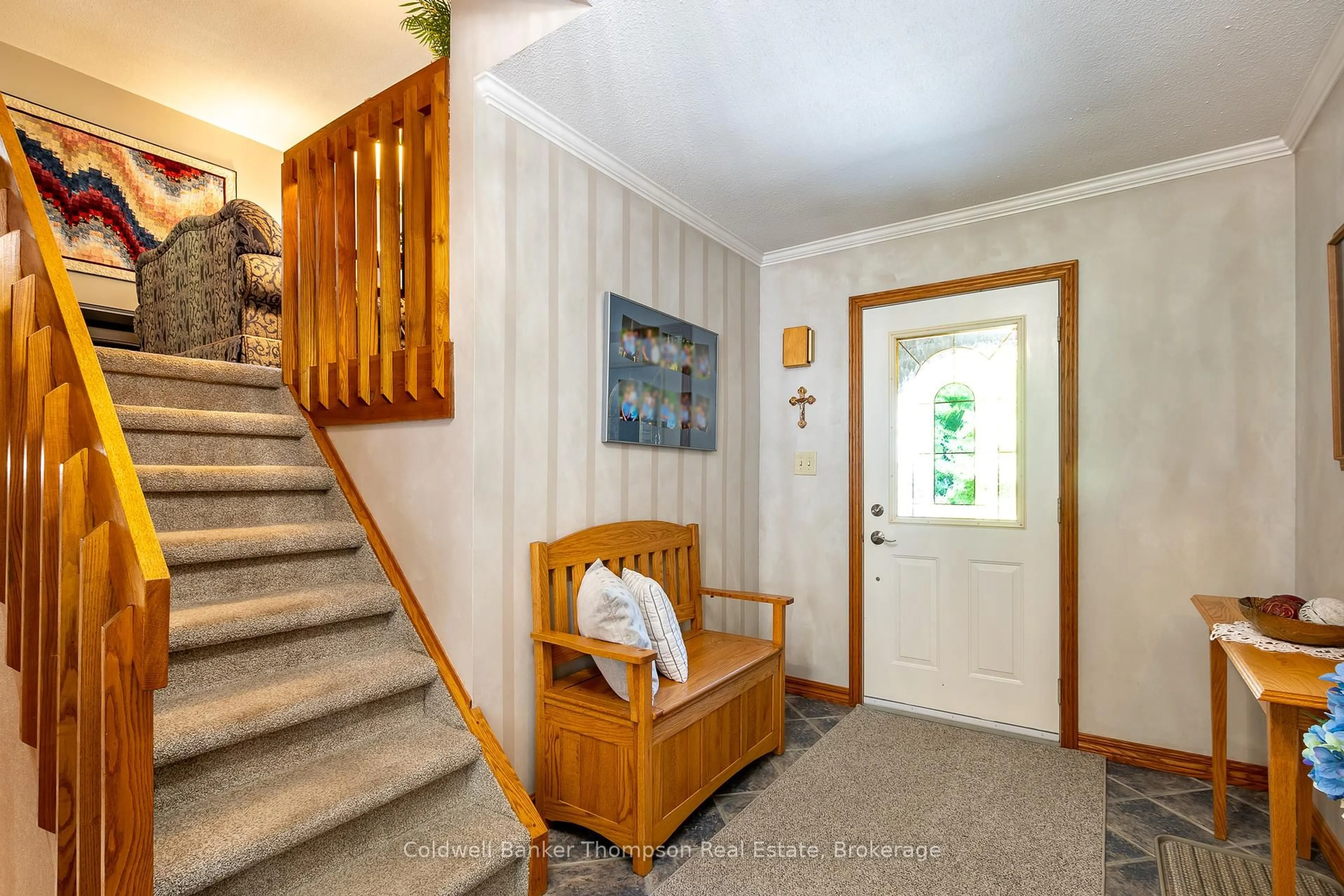 Indoor entryway for 244 Summit Dr, Huntsville Ontario P1H 1Y9