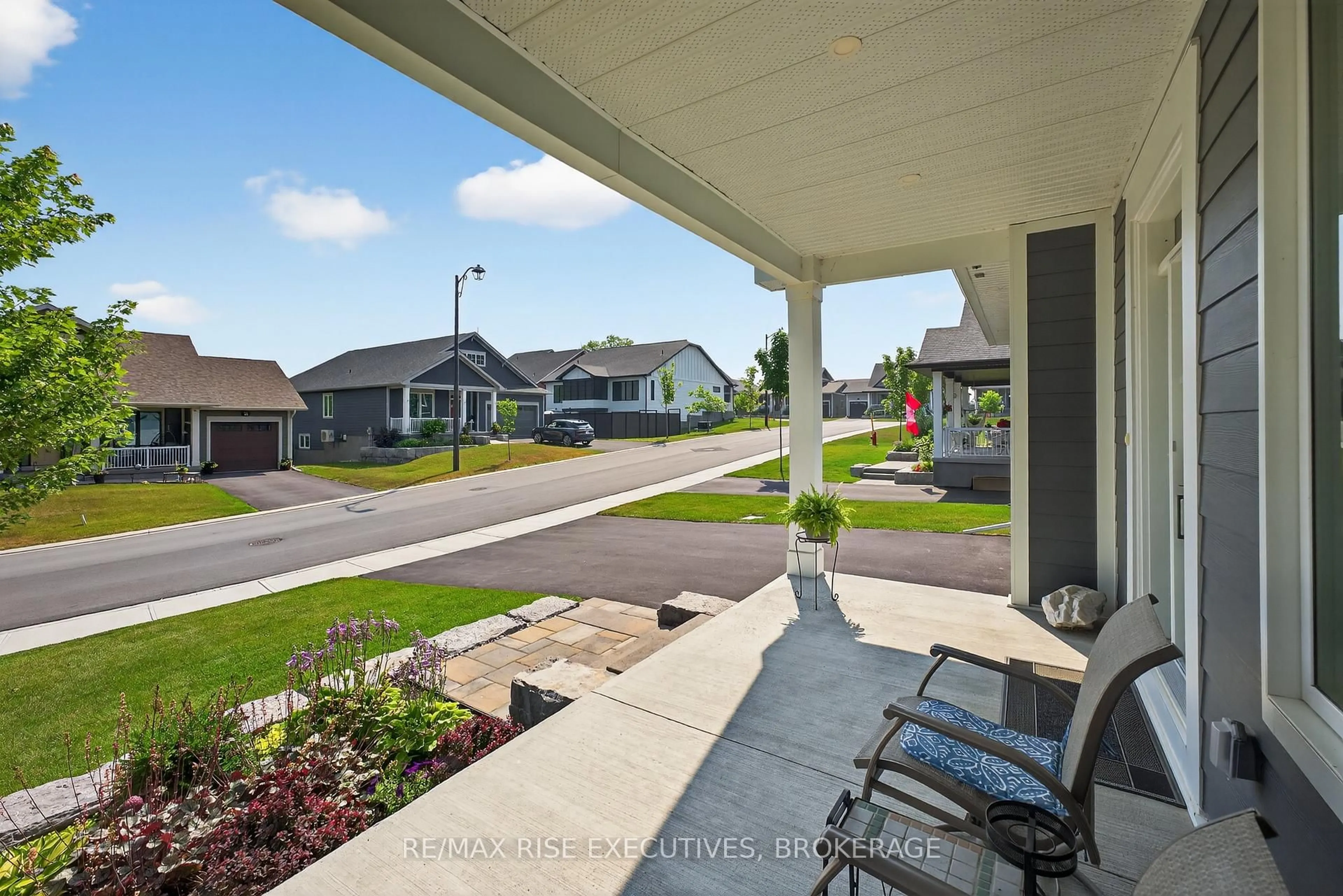 Patio, street for 14 Newhaven Gate, Westport Ontario K0G 1X0
