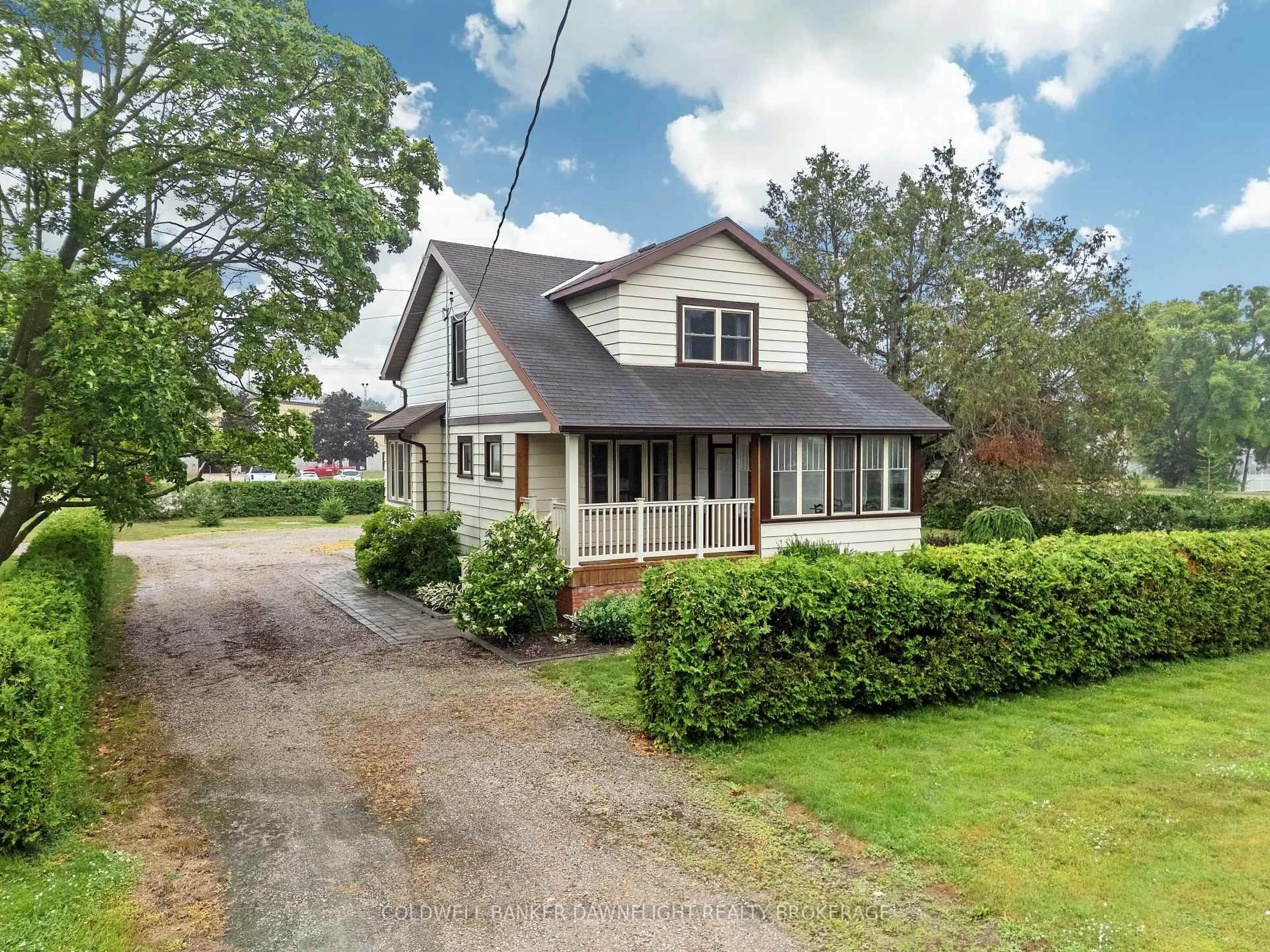A pic from outside/outdoor area/front of a property/back of a property/a pic from drone, street for 153 Richmond St, Bluewater Ontario N0M 1X0