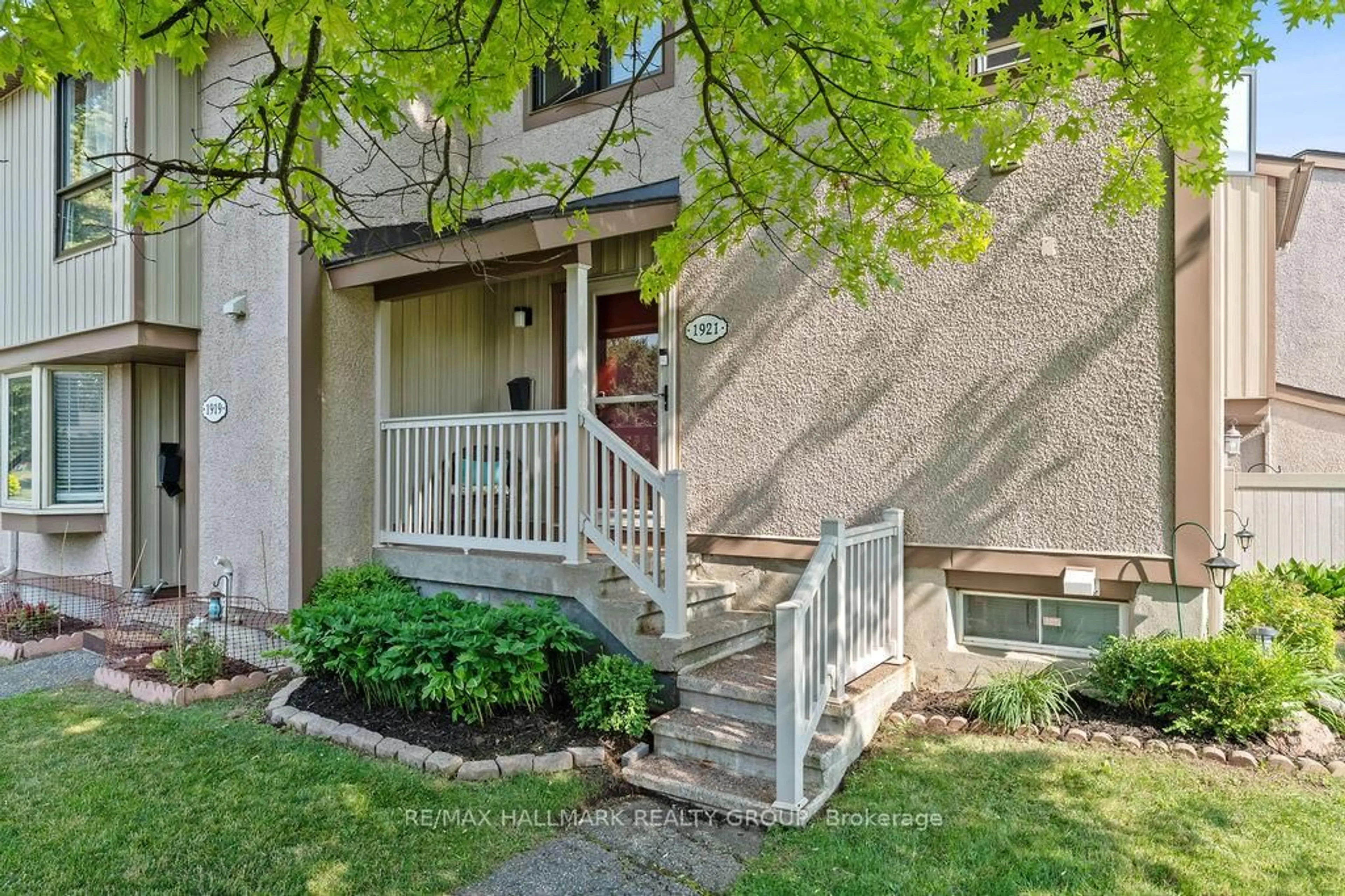 Unknown for 1921 Stonehenge Cres #96, Ottawa Ontario K1B 4N7