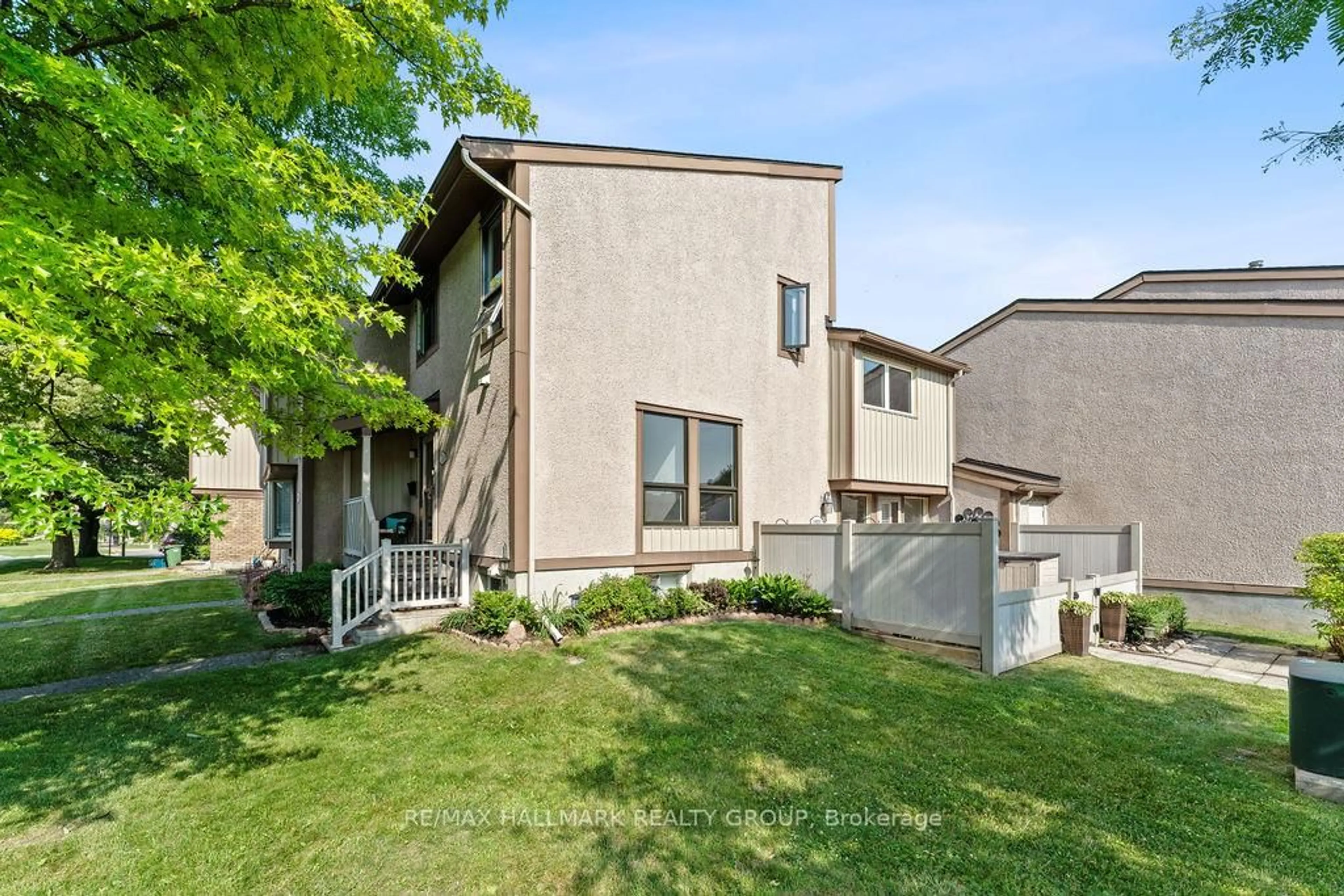 Unknown for 1921 Stonehenge Cres #96, Ottawa Ontario K1B 4N7