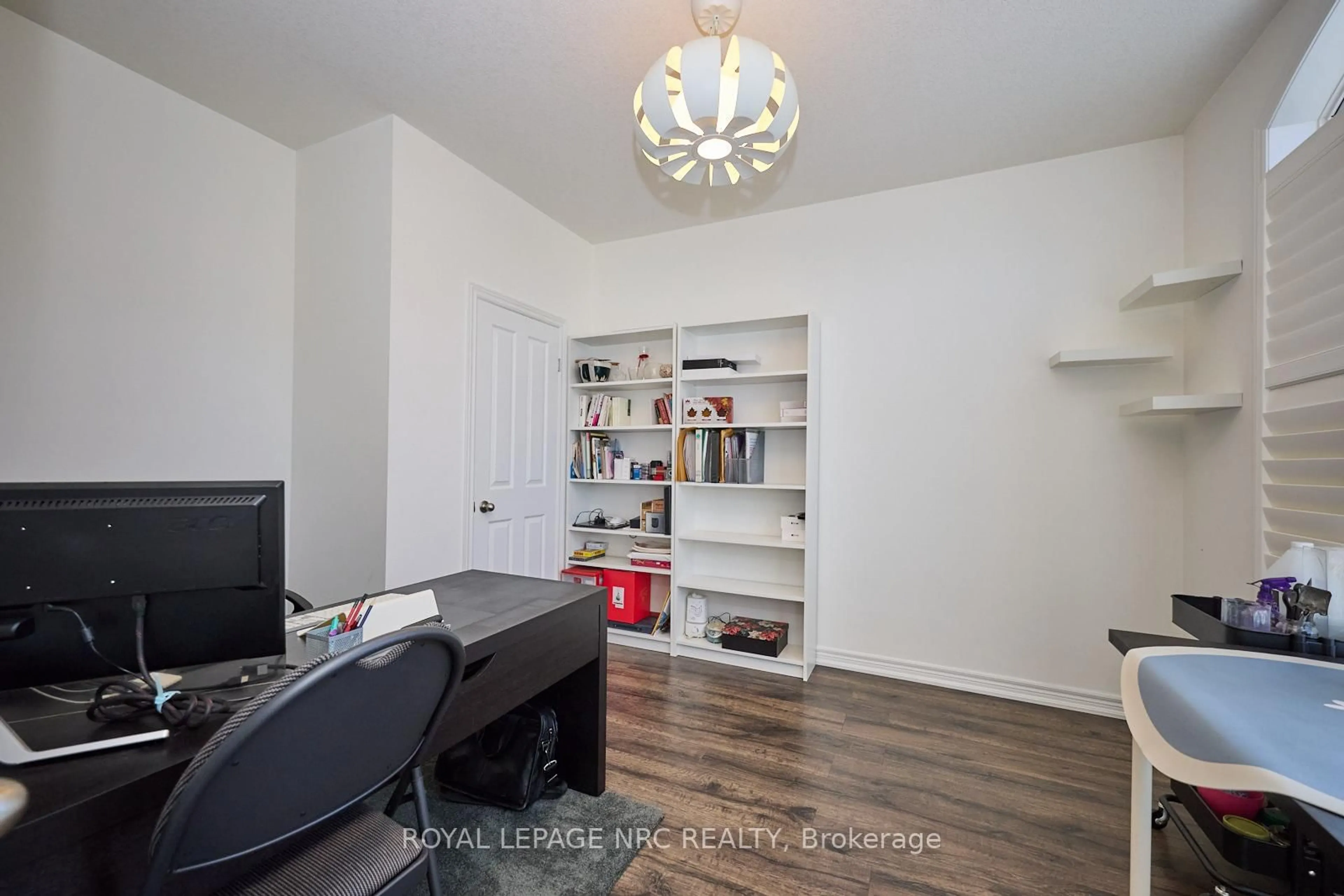 A pic of a room for 8913 Tallgrass Ave, Niagara Falls Ontario L2G 0E6