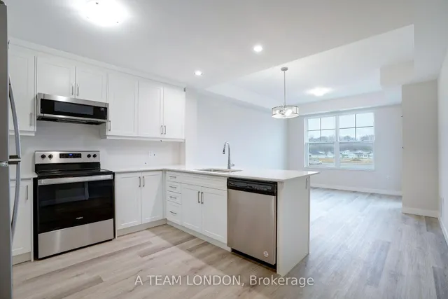 100 The Promenade #204, Central Elgin 4