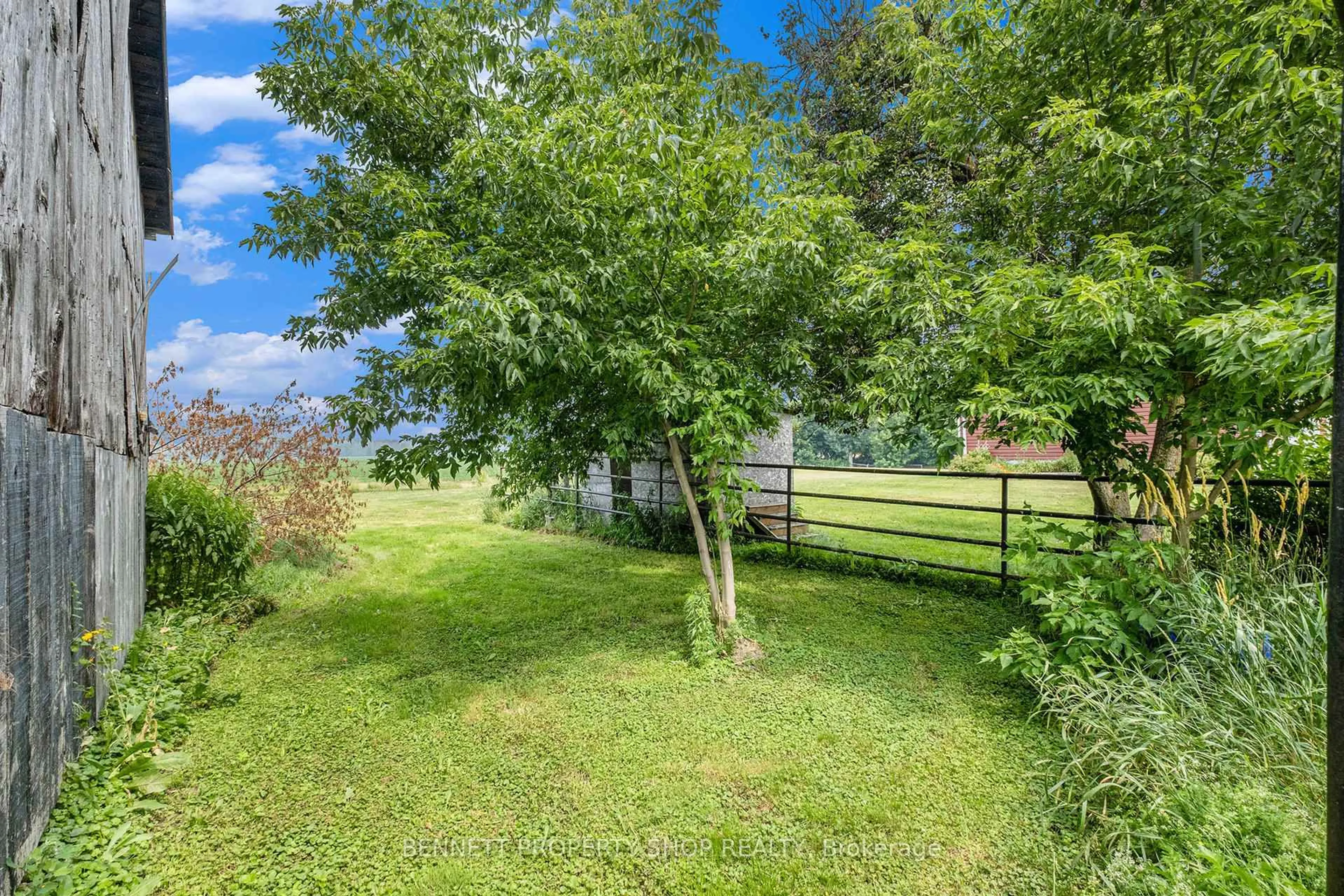 A pic from outside/outdoor area/front of a property/back of a property/a pic from drone, water/lake/river/ocean view for 2002 County Road 2 Rd, Edwardsburgh/Cardinal Ontario K0E 1T1