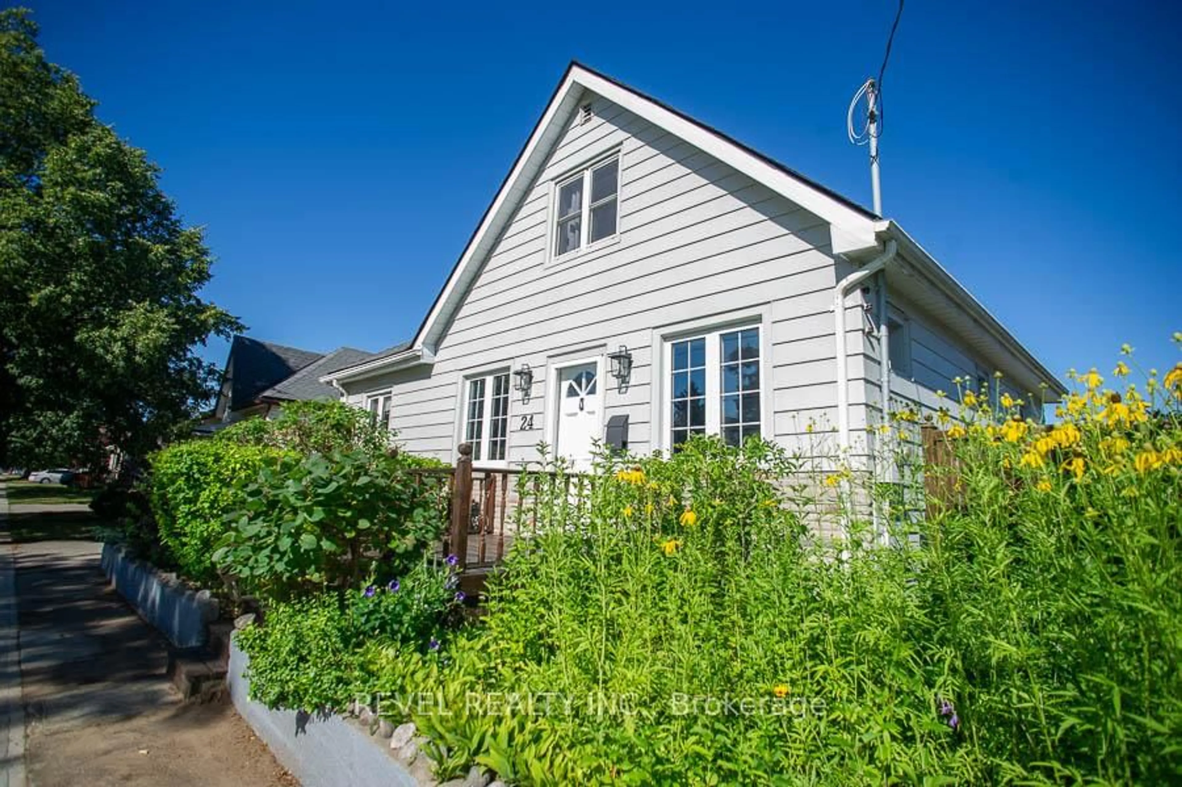 Unknown for 24 Hill Ave, Brantford Ontario N3R 4G9