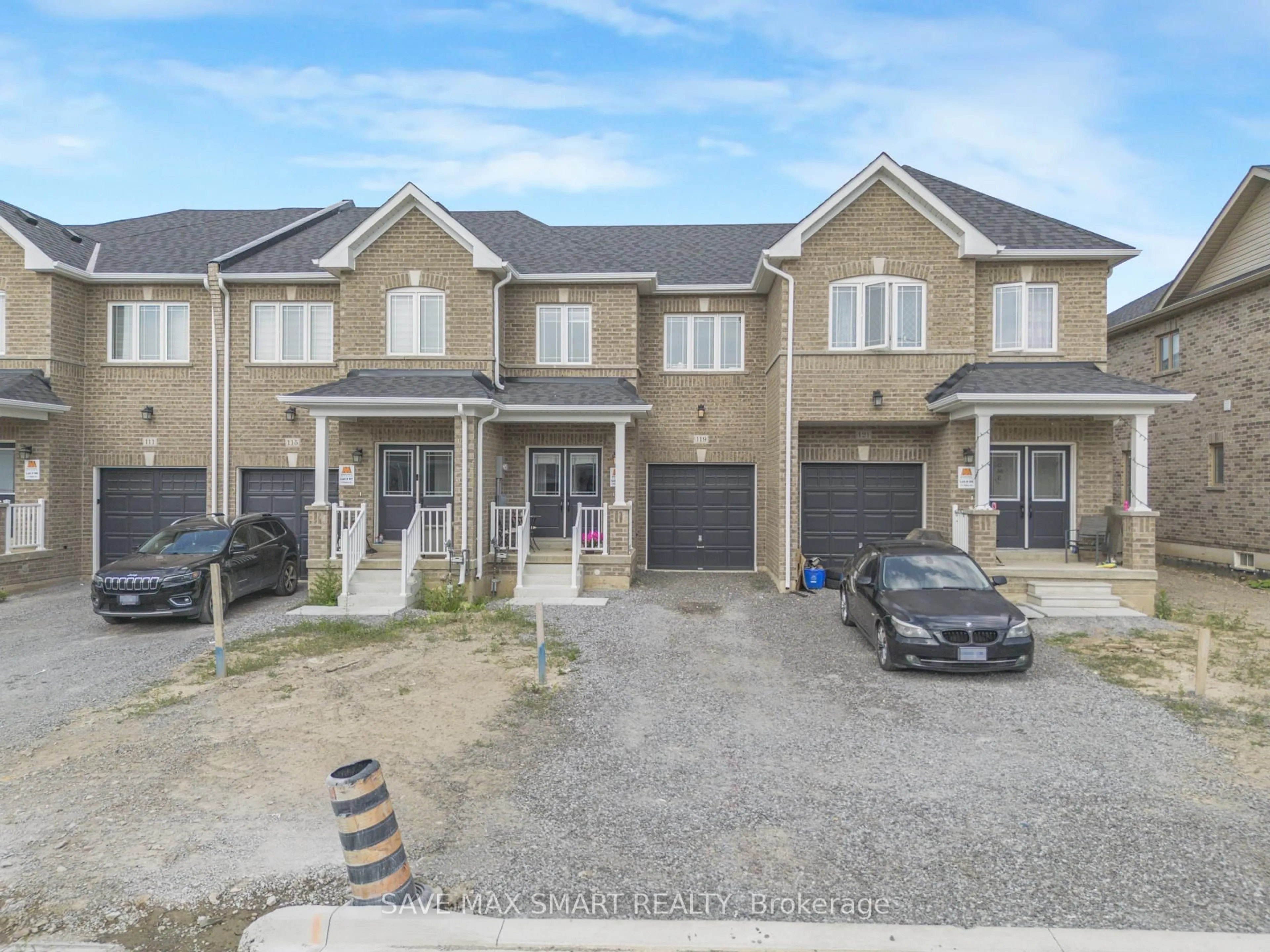 A pic from outside/outdoor area/front of a property/back of a property/a pic from drone, street for 119 Baker St, Thorold Ontario L2V 0N1