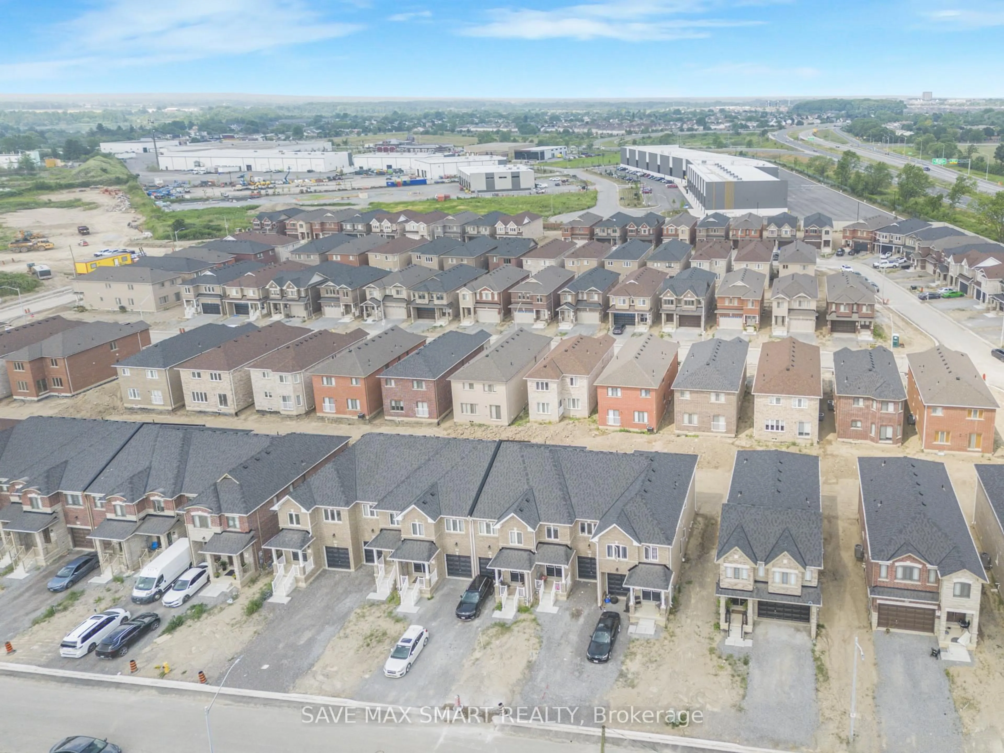 A pic from outside/outdoor area/front of a property/back of a property/a pic from drone, street for 119 Baker St, Thorold Ontario L2V 0N1