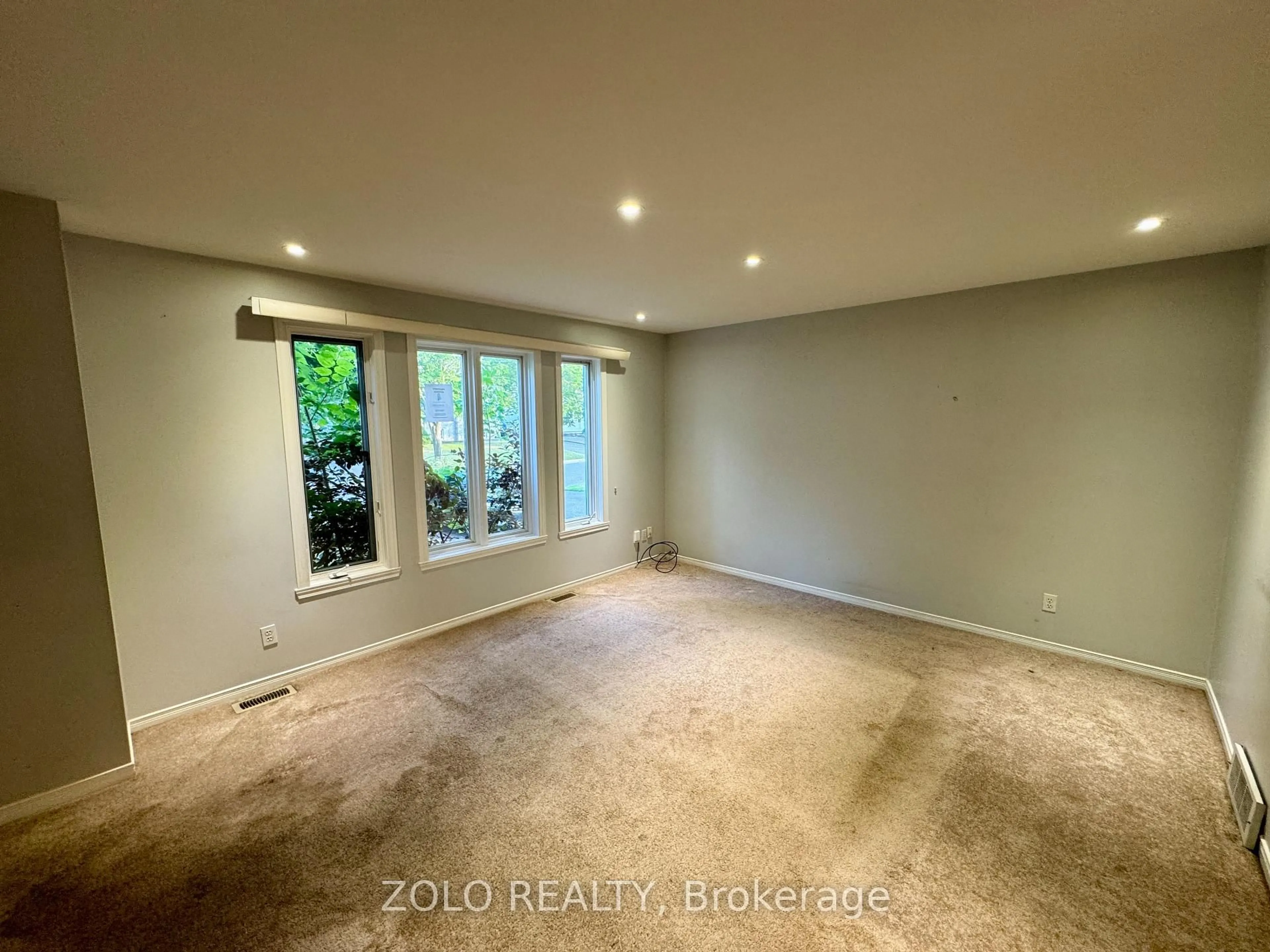 A pic of a room for 2313 Emily Cres, Cornwall Ontario K6H 7H5