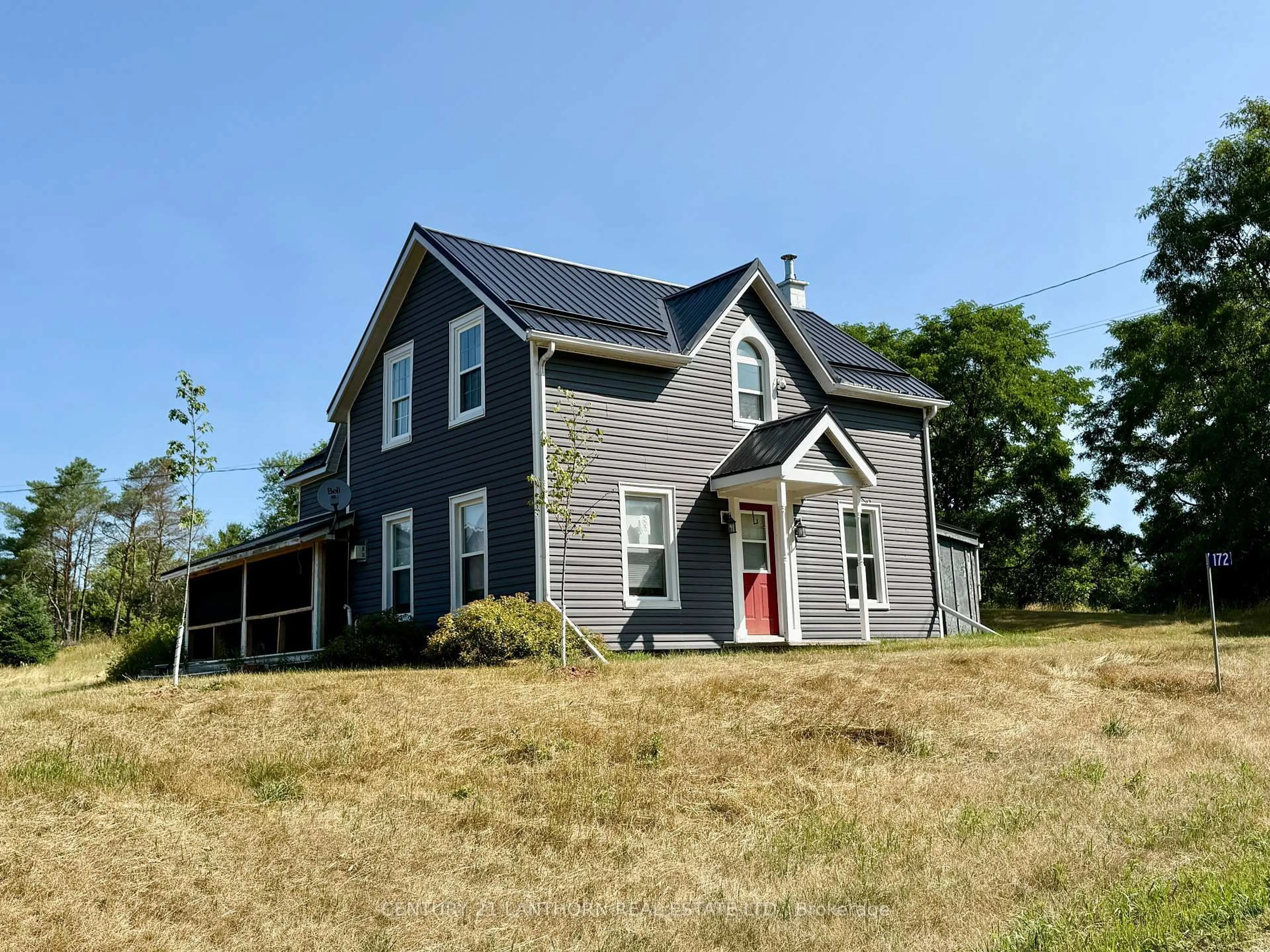 A pic from outside/outdoor area/front of a property/back of a property/a pic from drone, building for 172 Black River Rd, Tweed Ontario K0K 3J0