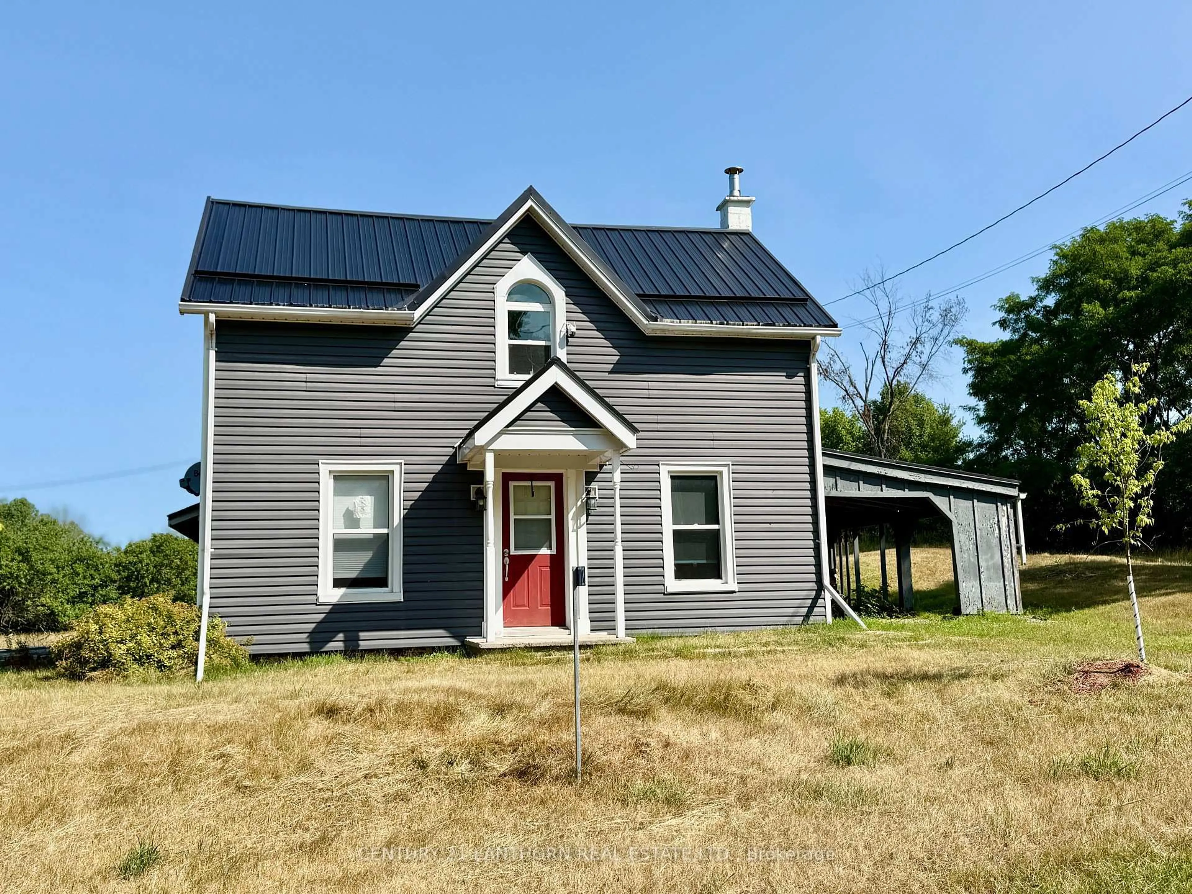 A pic from outside/outdoor area/front of a property/back of a property/a pic from drone, building for 172 Black River Rd, Tweed Ontario K0K 3J0