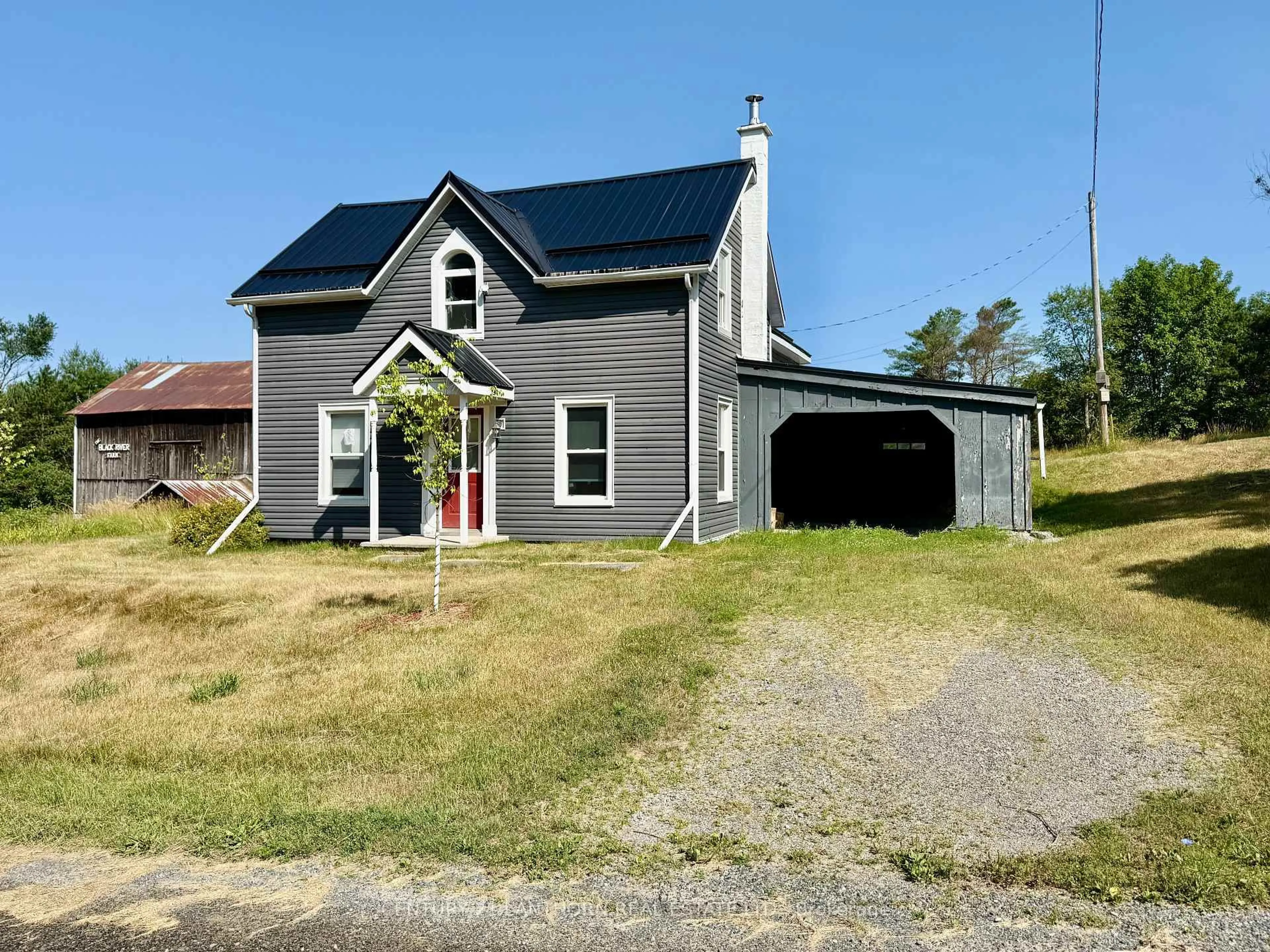 A pic from outside/outdoor area/front of a property/back of a property/a pic from drone, building for 172 Black River Rd, Tweed Ontario K0K 3J0
