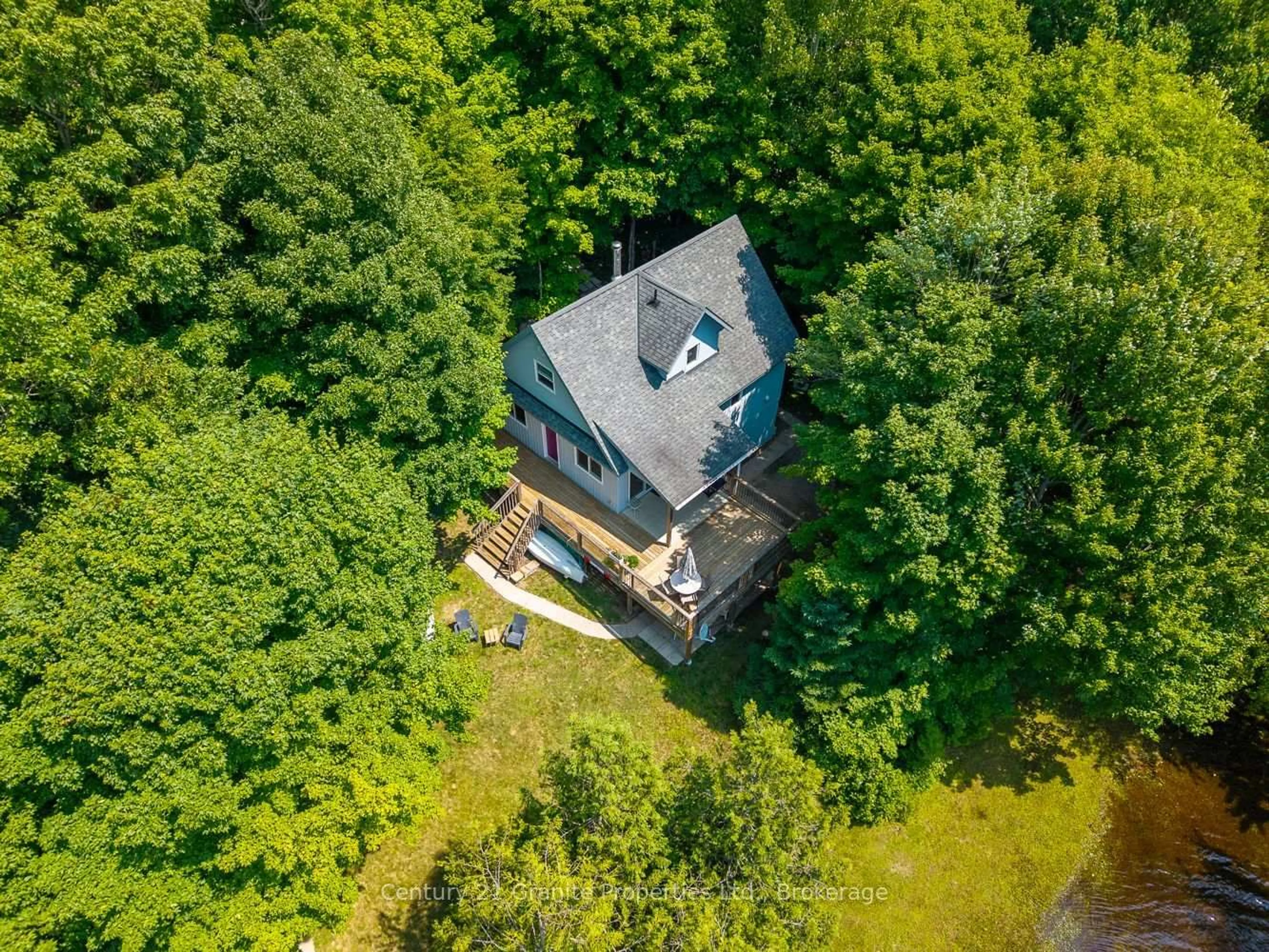 A pic from outside/outdoor area/front of a property/back of a property/a pic from drone, building for 9 Sykes Lane, Whitestone Ontario P0A 1G0