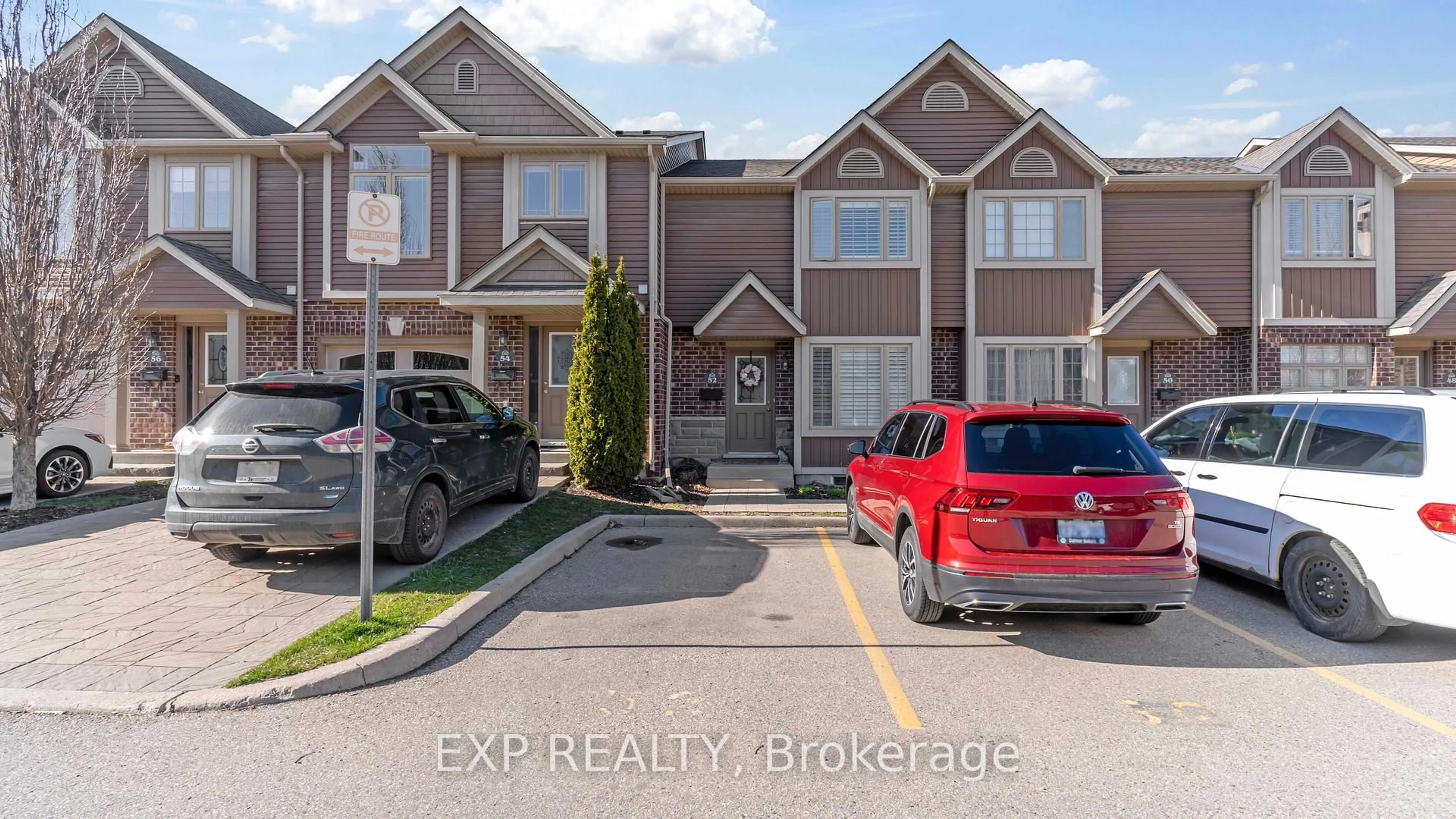 A pic from outside/outdoor area/front of a property/back of a property/a pic from drone, street for 2635 Bateman Tr #52, London South Ontario N6L 0B1