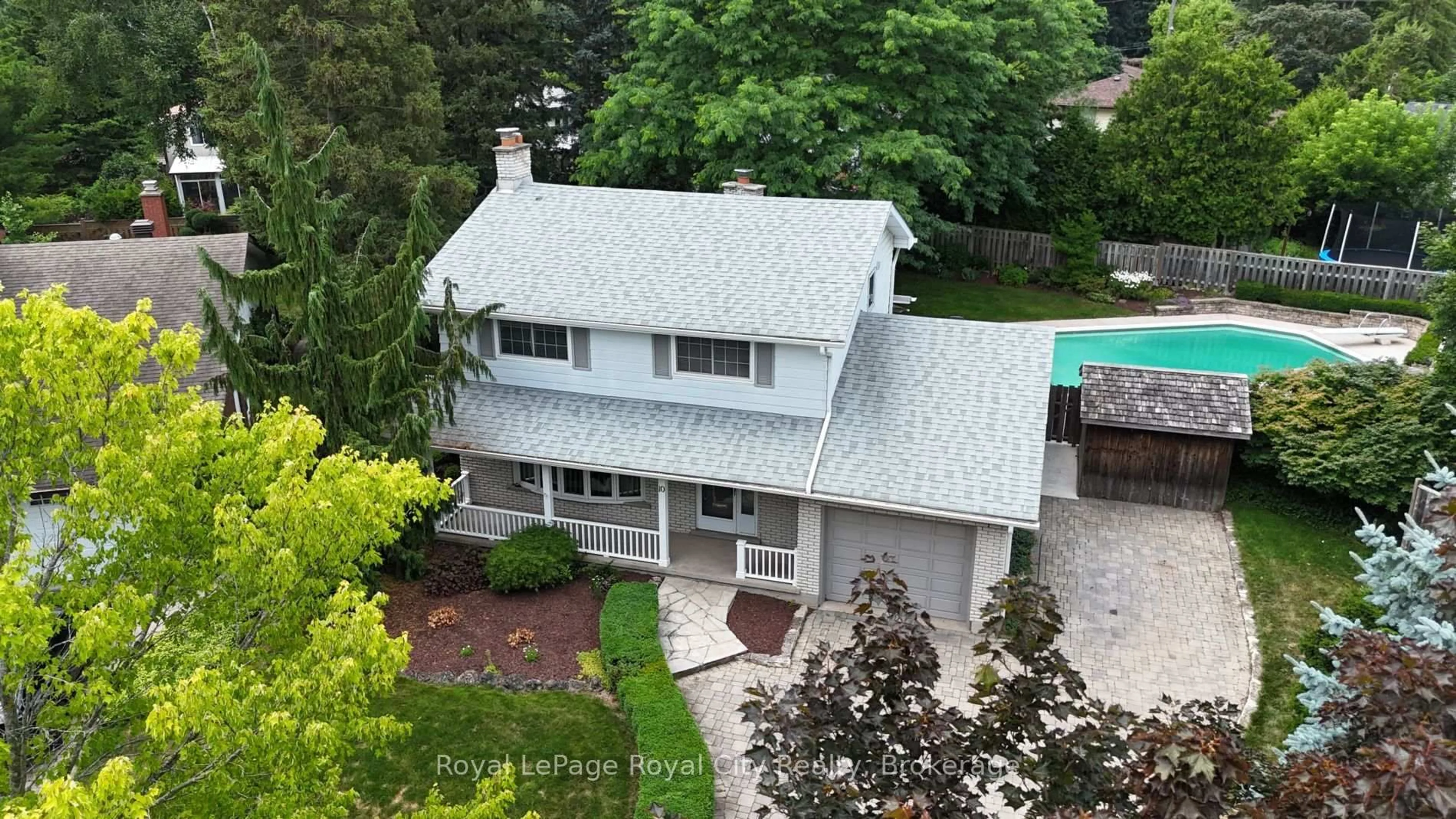 A pic from outside/outdoor area/front of a property/back of a property/a pic from drone, street for 10 Eton Pl, Guelph Ontario N1E 3L5