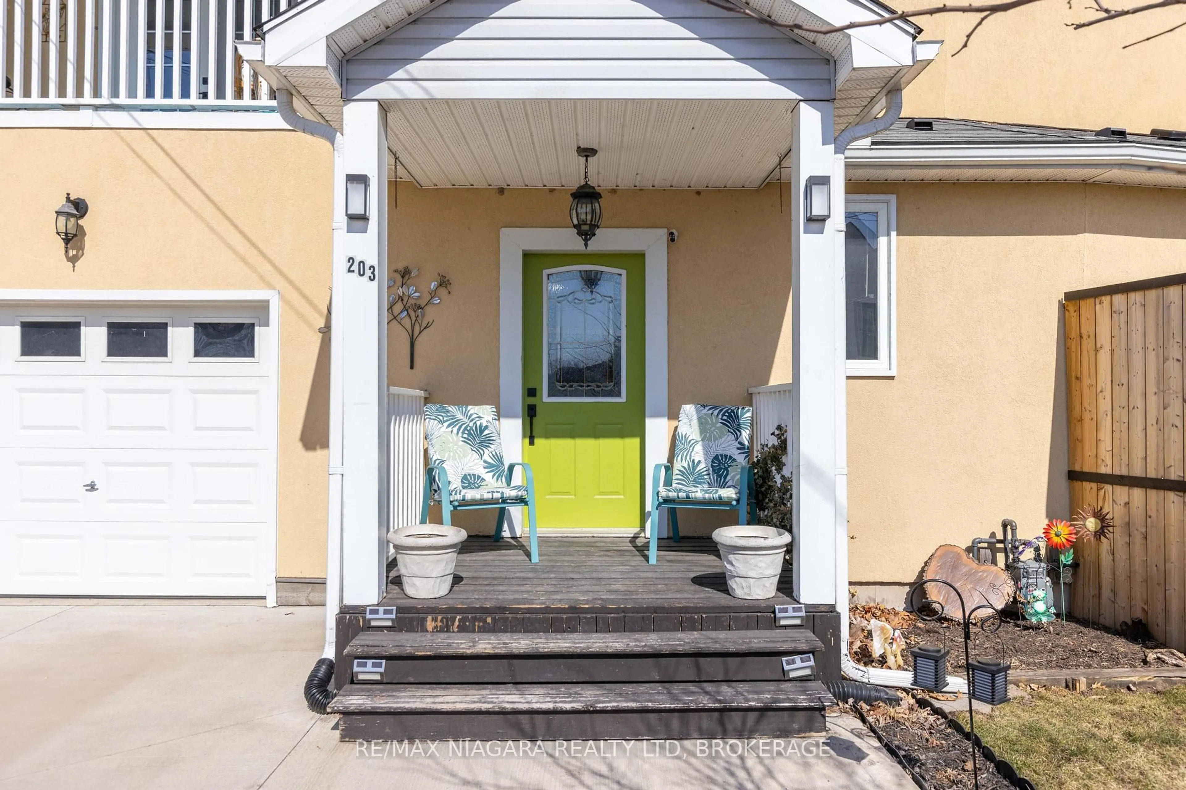 Unknown for 203 Cambridge Rd, Fort Erie Ontario L0S 1B0