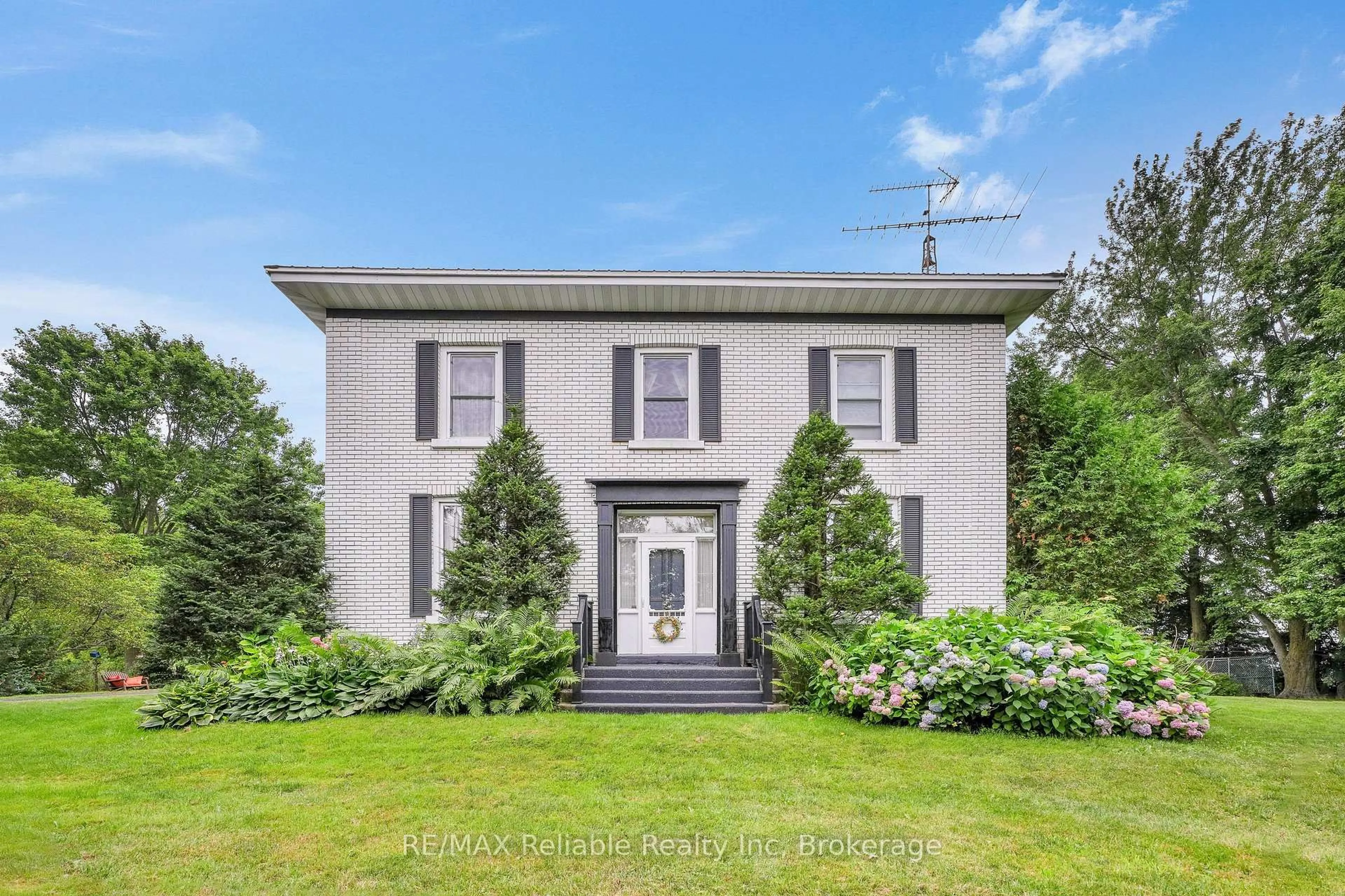 Unknown for 41541 Huron Rd, Huron East Ontario N0K 1W0