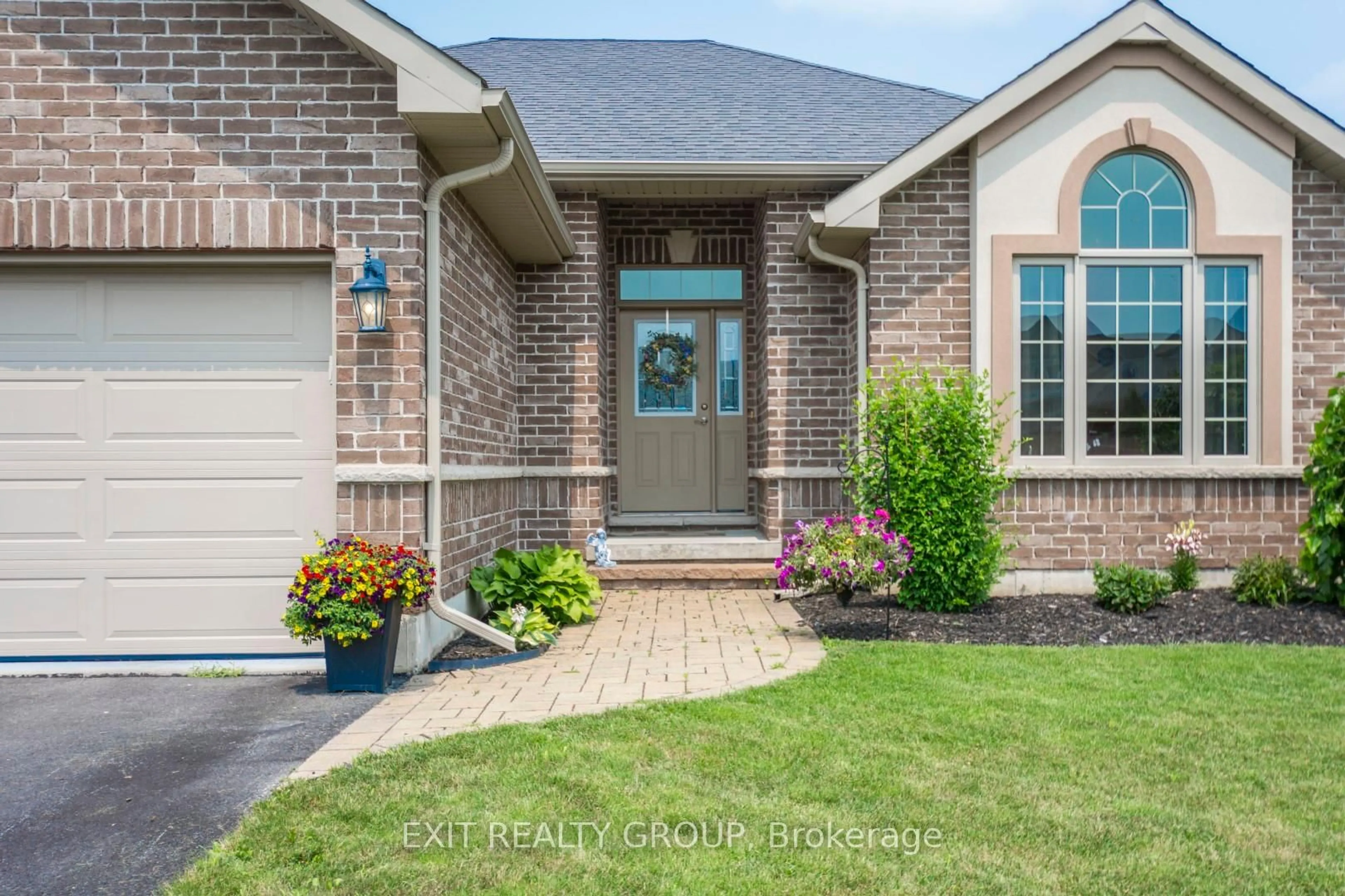 Home with brick exterior material, street for 48 CAVENDISH Dr, Belleville Ontario K8N 0L6