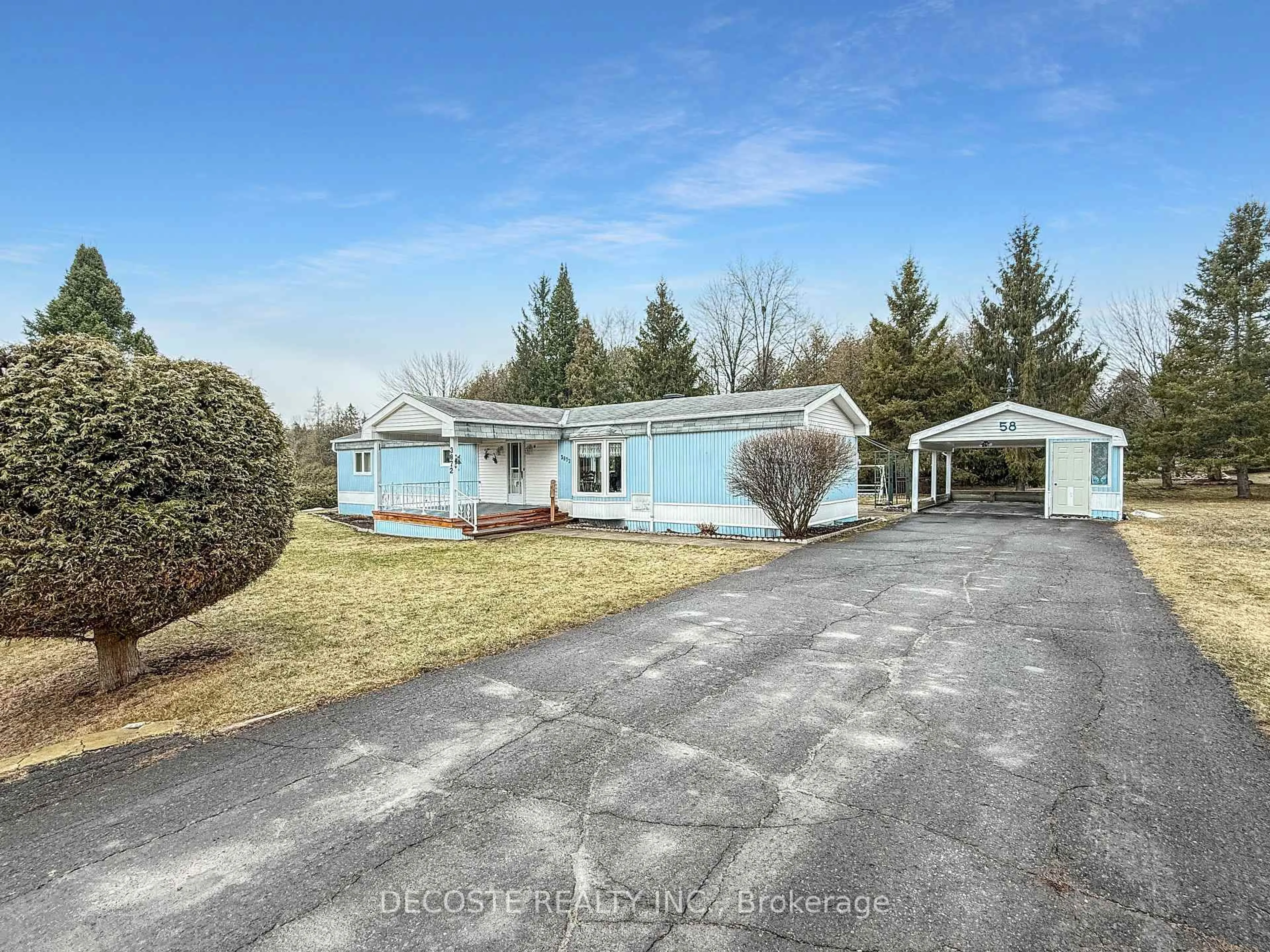 A pic from outside/outdoor area/front of a property/back of a property/a pic from drone, unknown for 3872 Bobby St, North Glengarry Ontario K0C 1A0