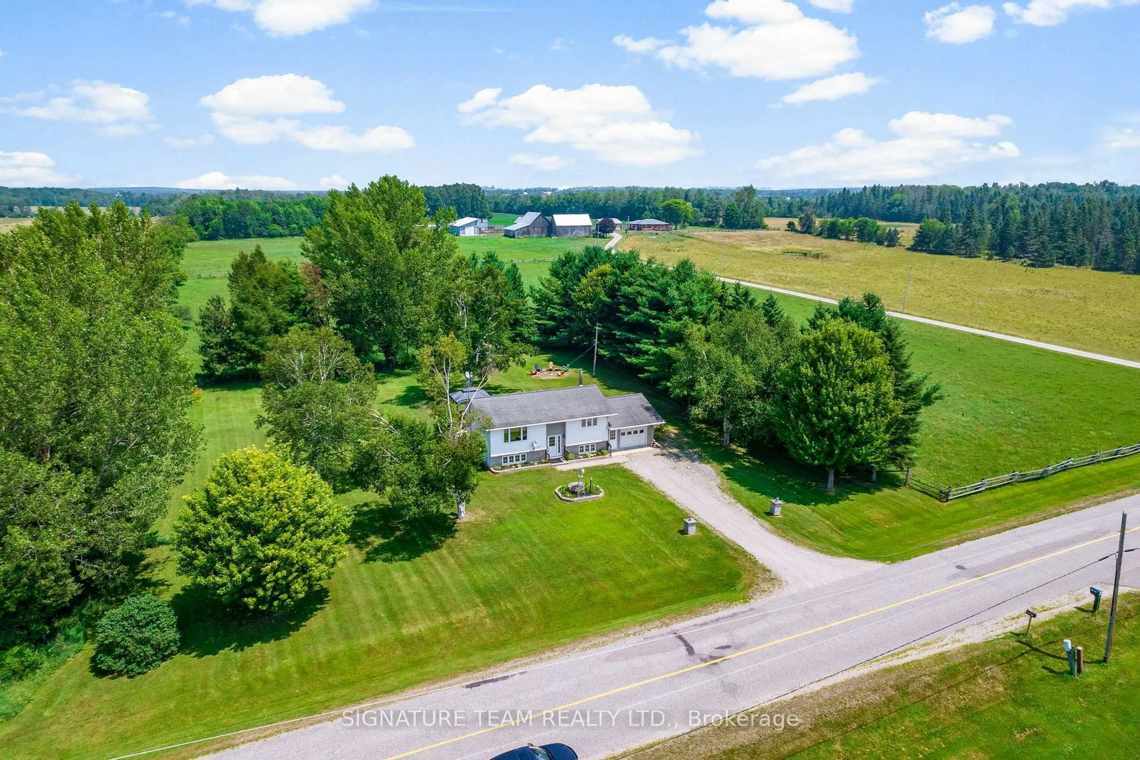 A pic from outside/outdoor area/front of a property/back of a property/a pic from drone, water/lake/river/ocean view for 160 Cedar Haven Rd, Cobden Ontario K0J 1K0