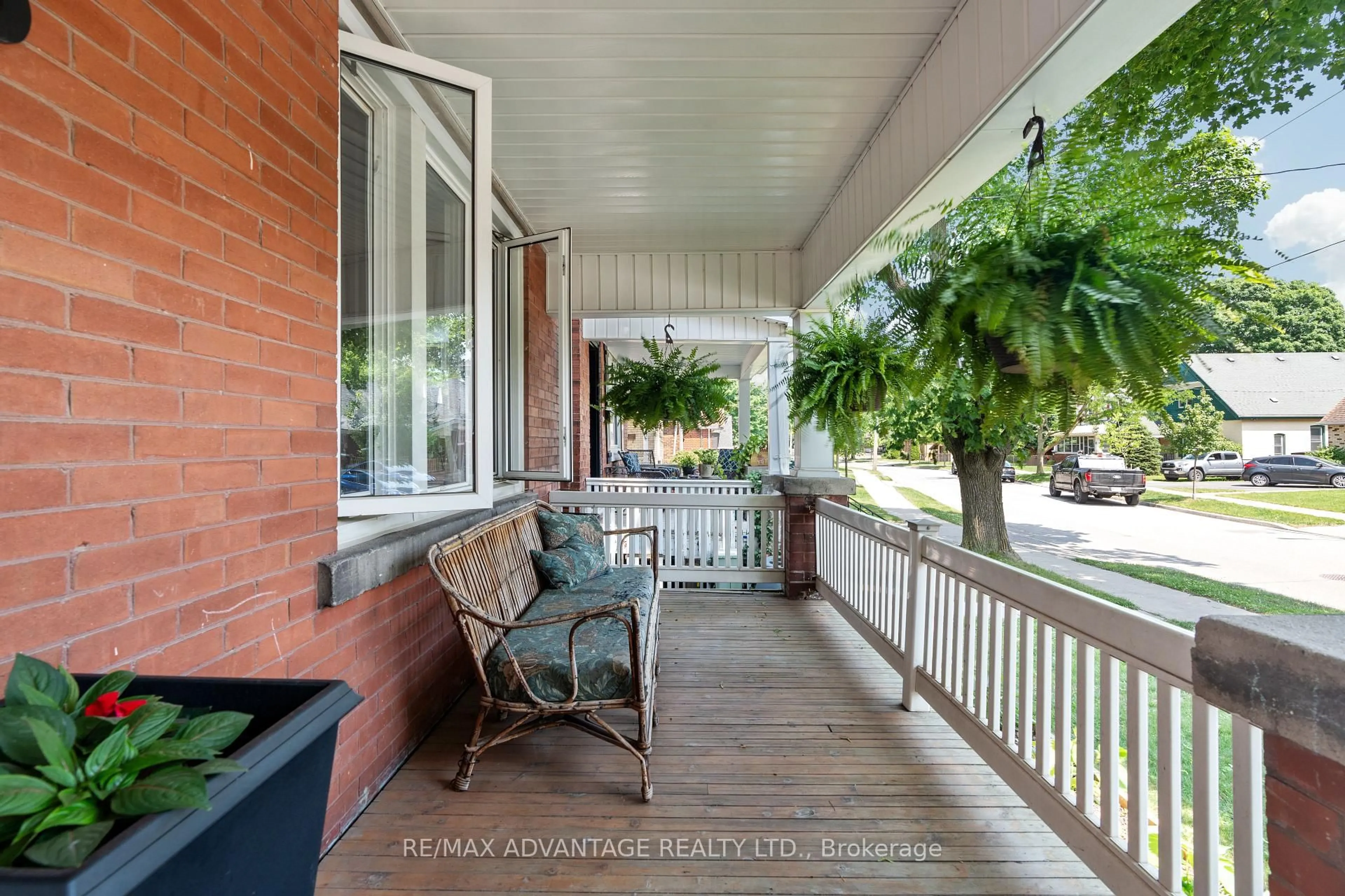 Patio, street for 76 Beattie Ave, London East Ontario N5W 2P2