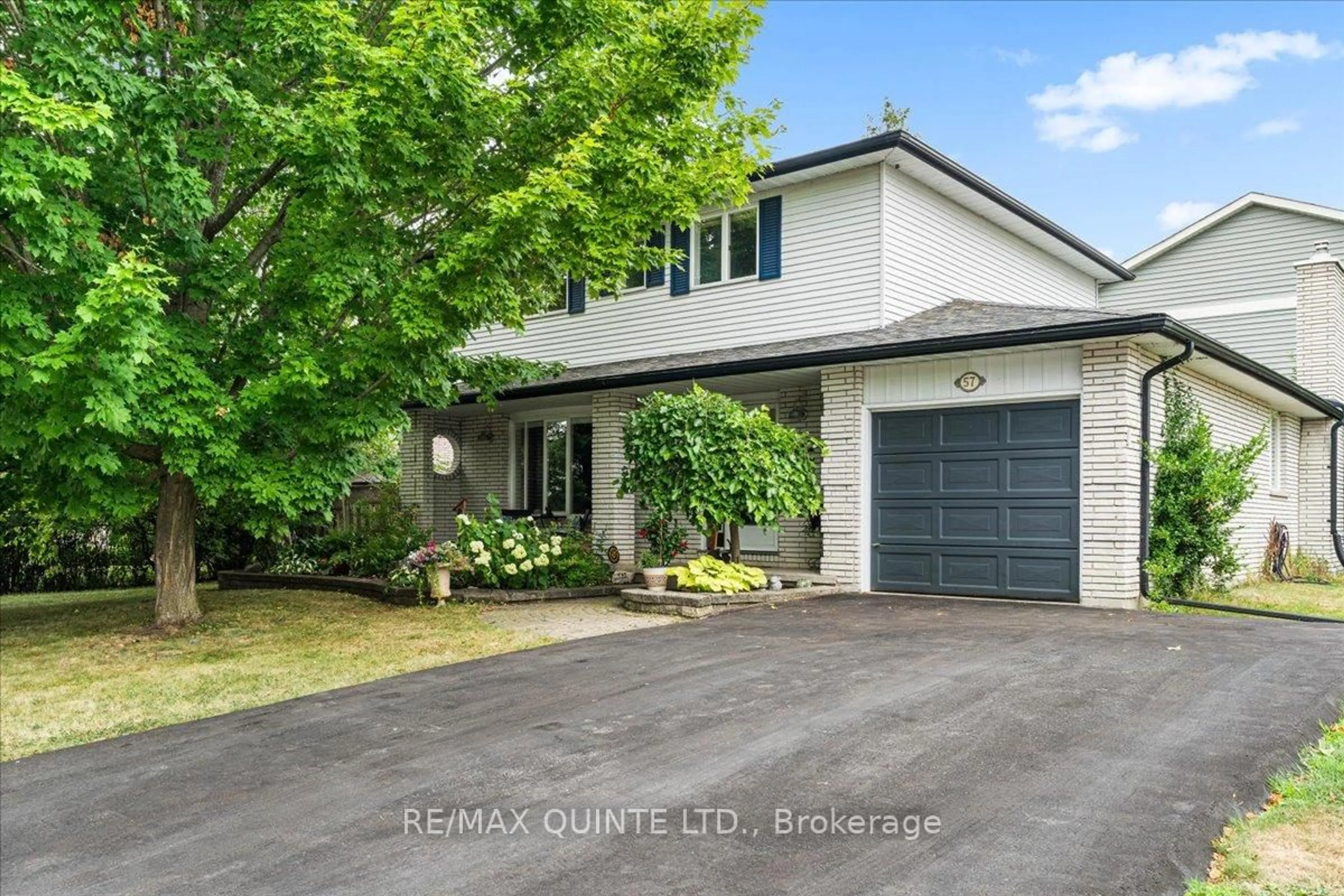 A pic from outside/outdoor area/front of a property/back of a property/a pic from drone, street for 57 Kensington Cres, Belleville Ontario K8P 4T4