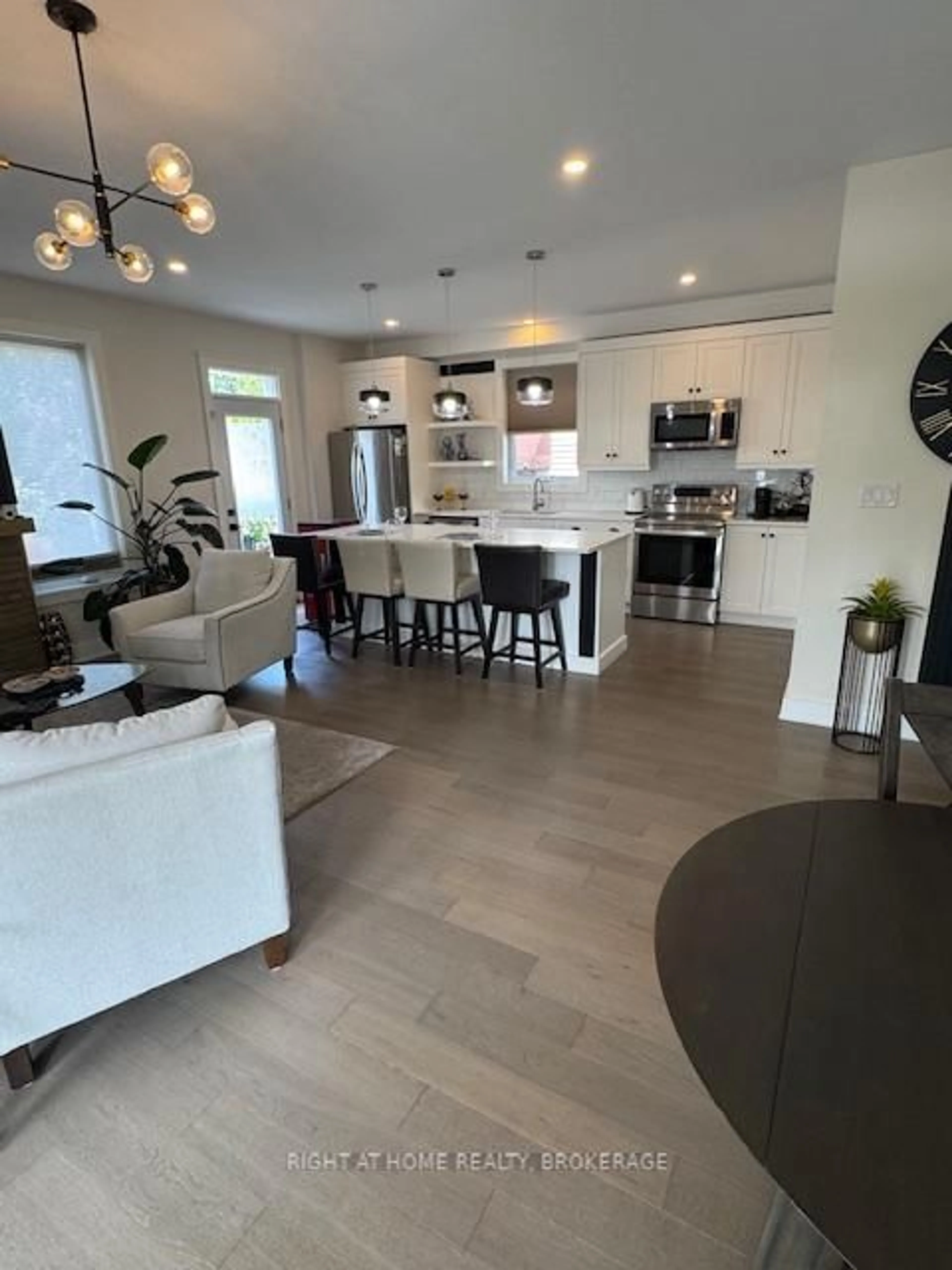 Open concept kitchen, unknown for 1 Princeton Common, St. Catharines Ontario L2N 2H2