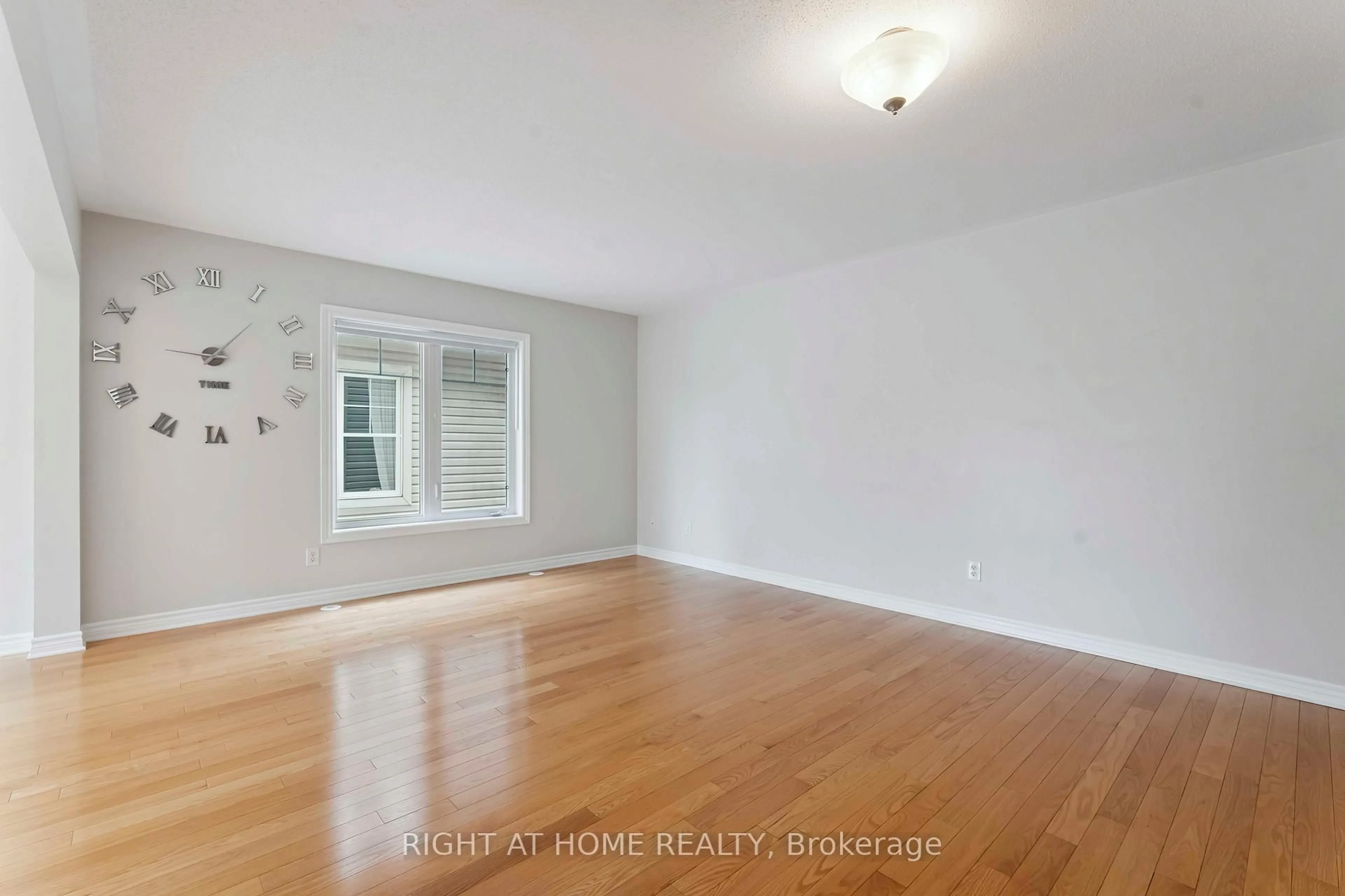 A pic of a room for 1011 Andora Ave, Ottawa Ontario K2J 0K4