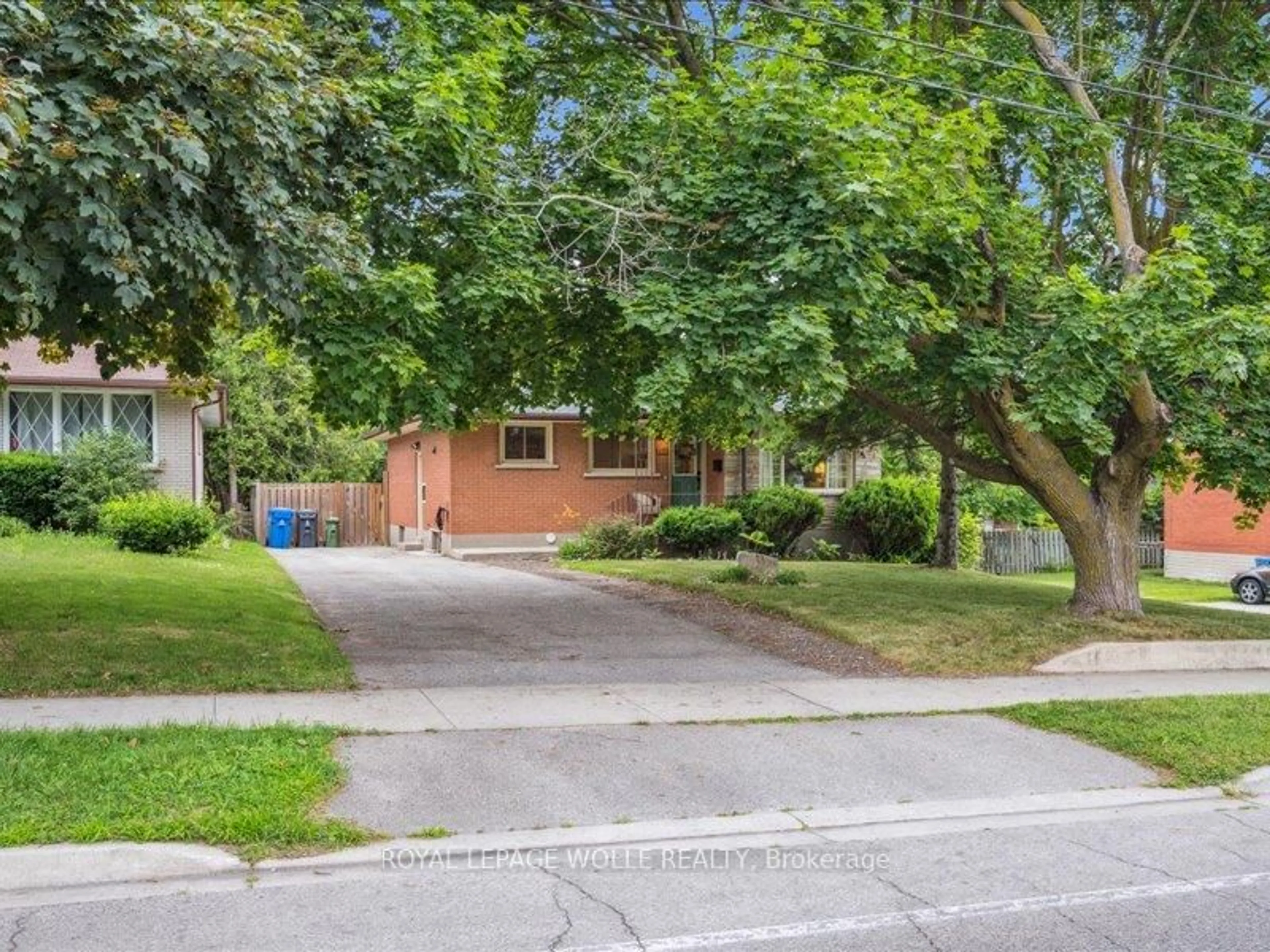Unknown for 456 Speedvale Ave, Guelph Ontario N1E 1P1