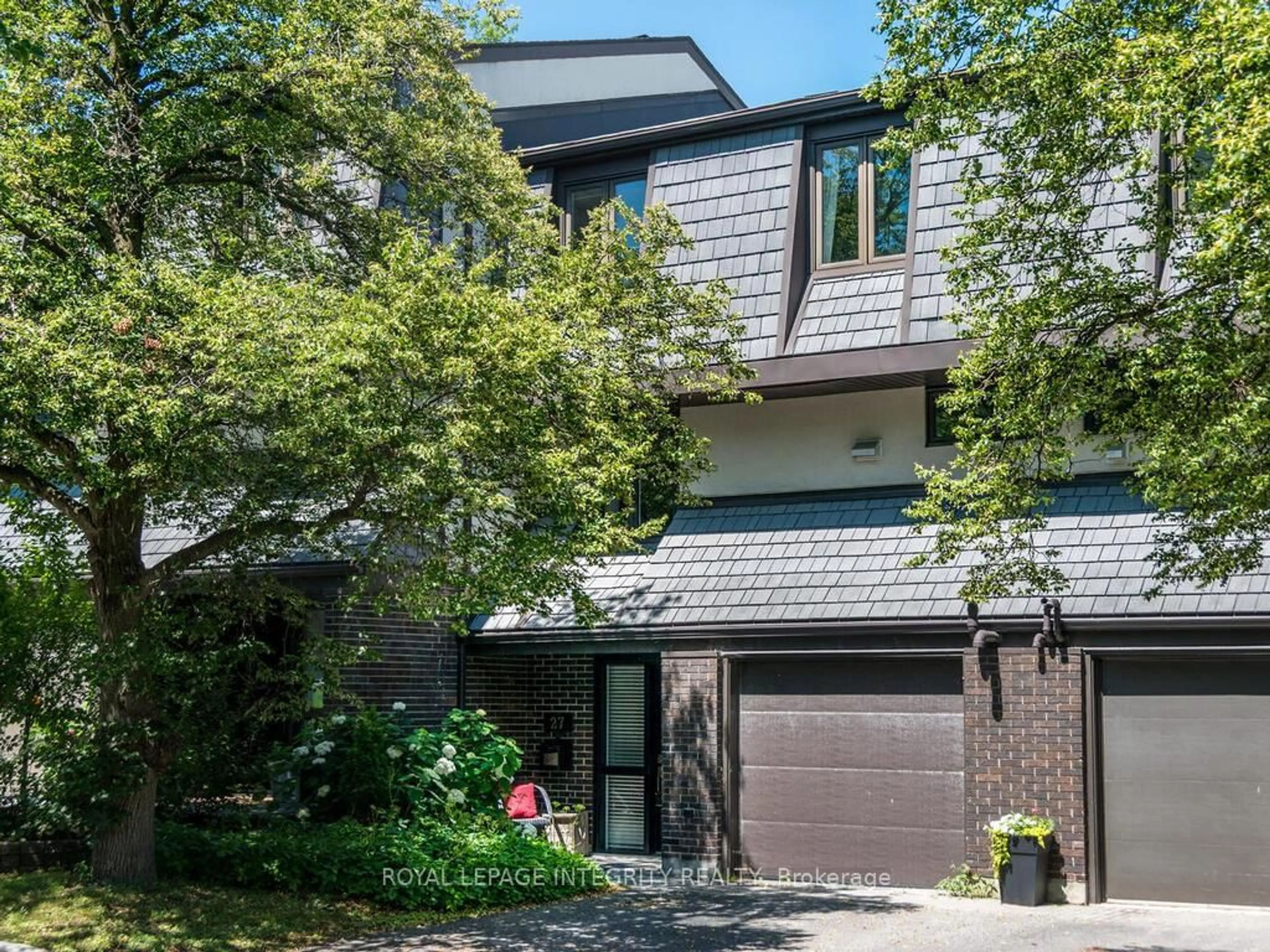 Home with brick exterior material, street for 655 Richmond Rd #27, Ottawa Ontario K2A 3Y3
