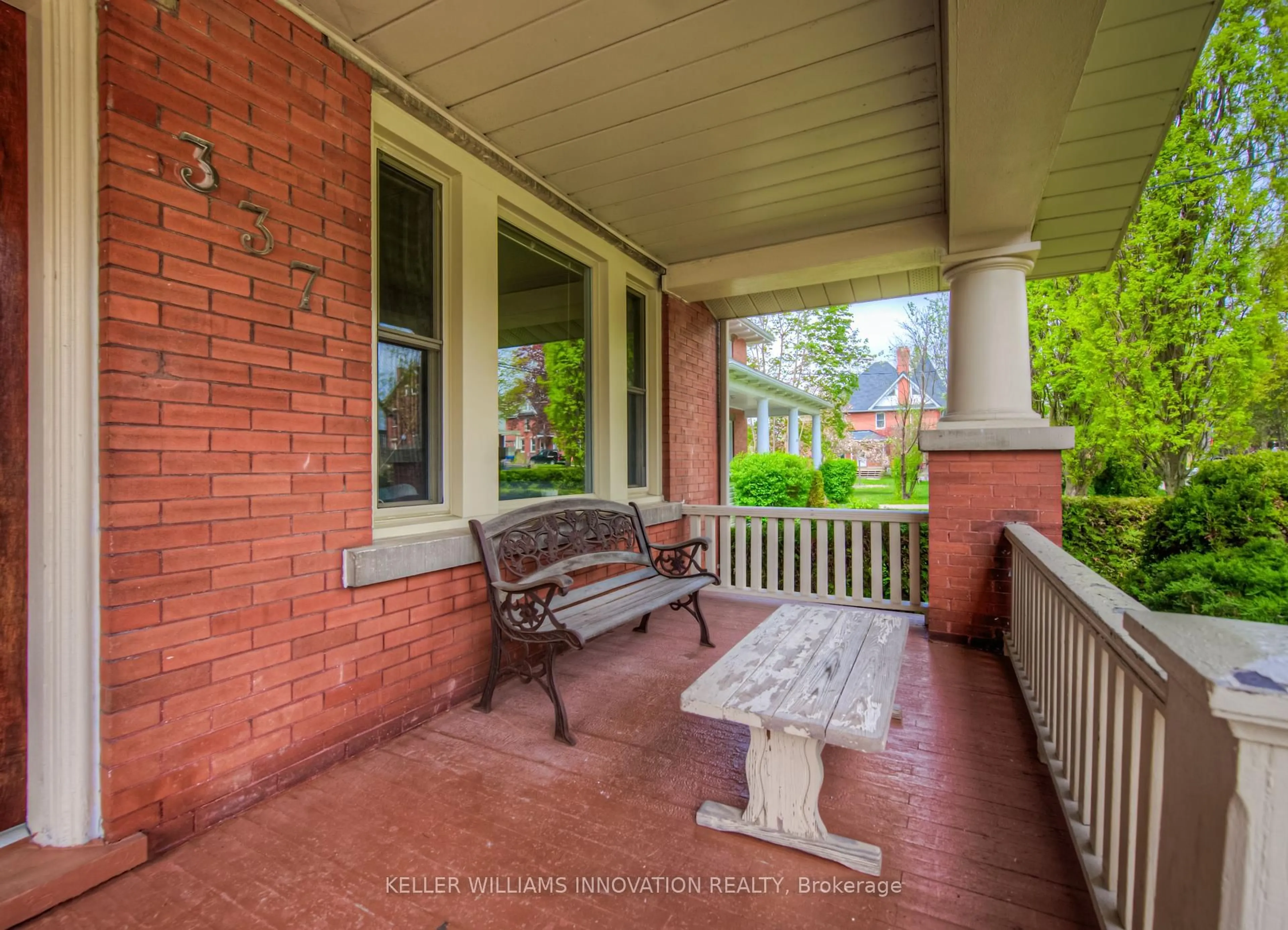 Patio, street for 337 GORDON St, Guelph Ontario N1G 1X7