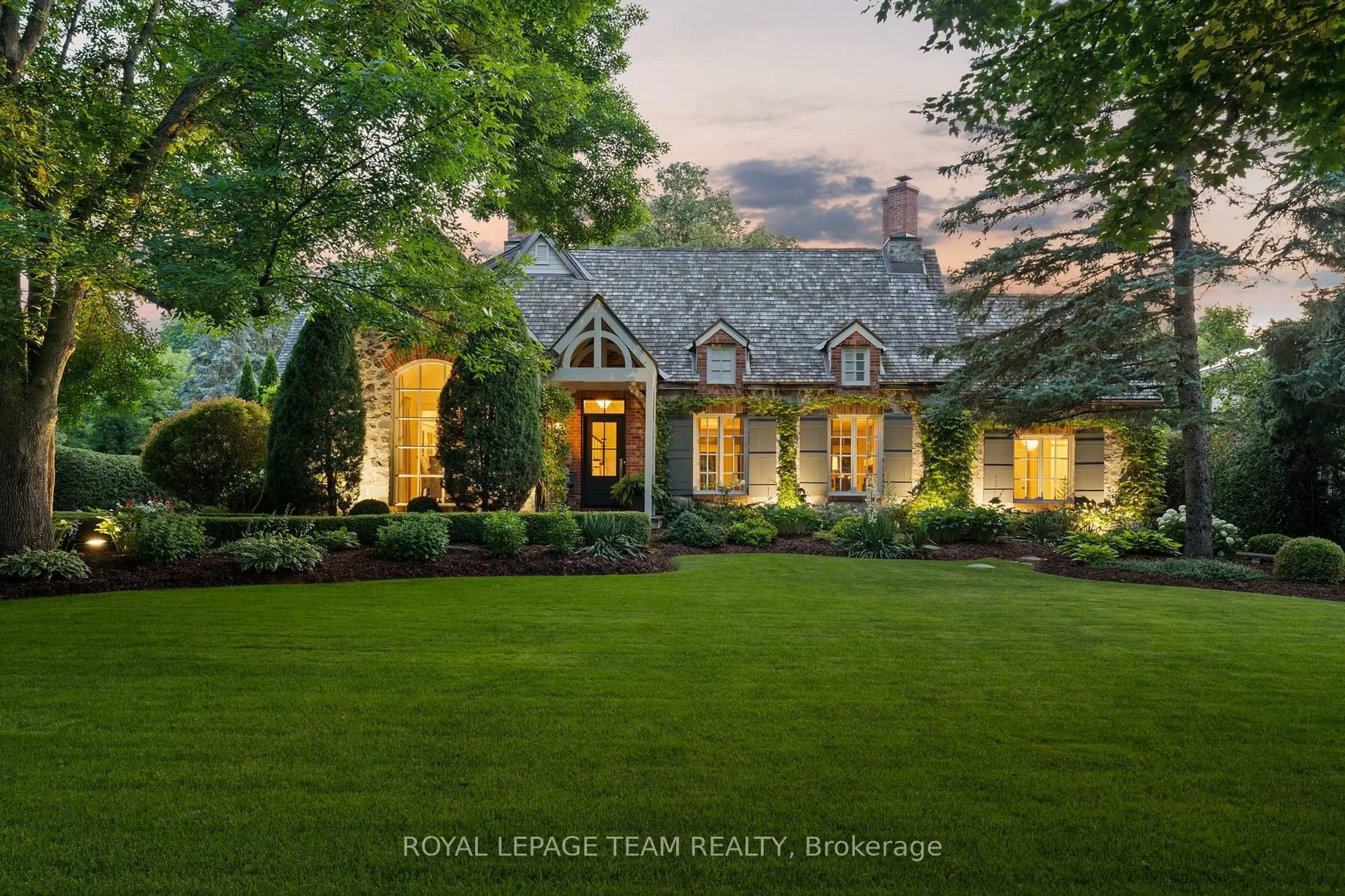 Home with brick exterior material, water/lake/river/ocean view for 5572 Carrison Dr, Manotick Ontario K4M 1K7