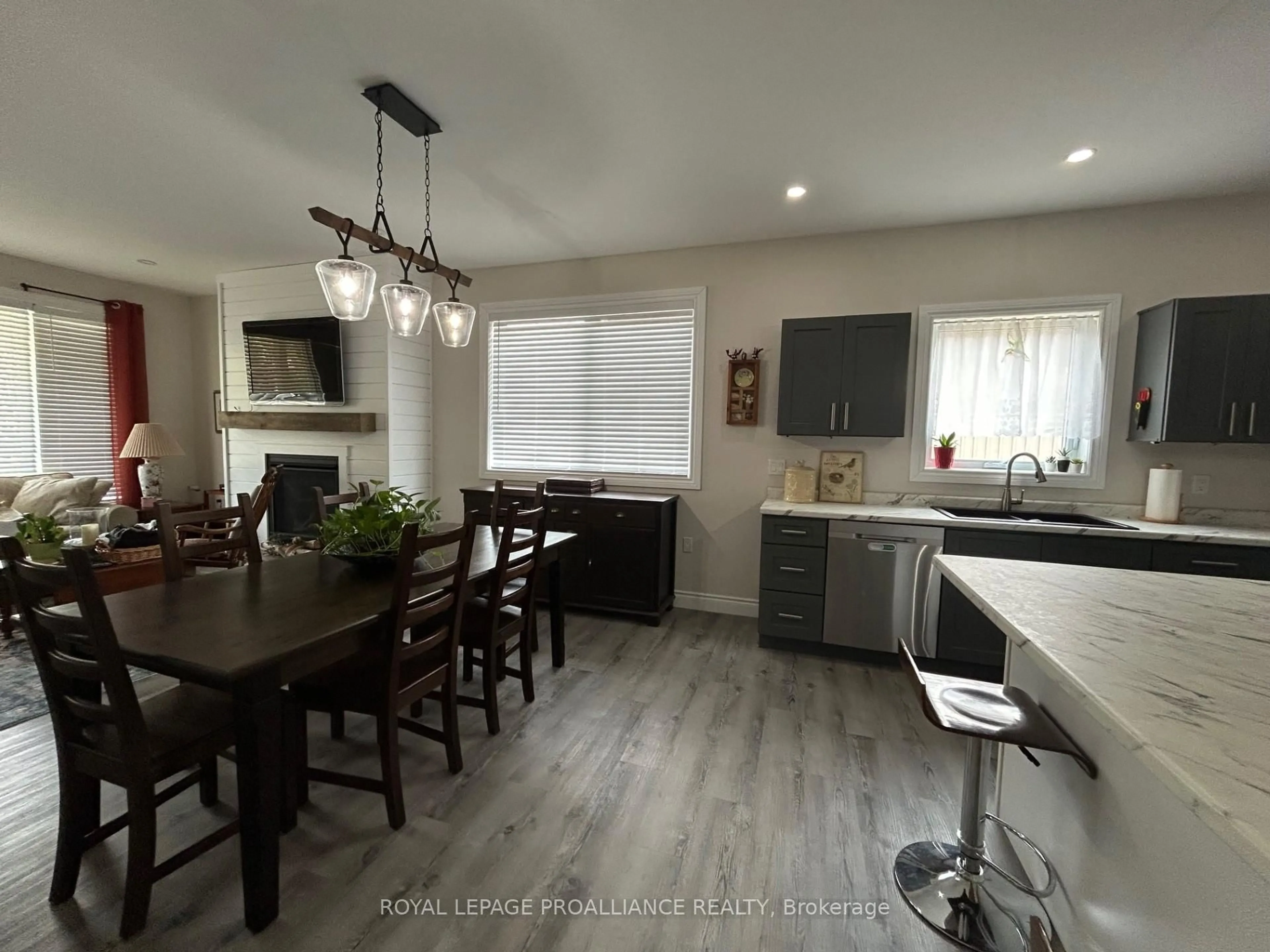 Open concept kitchen, unknown for 47 South Maloney St, Limoges Ontario K0K 2M0