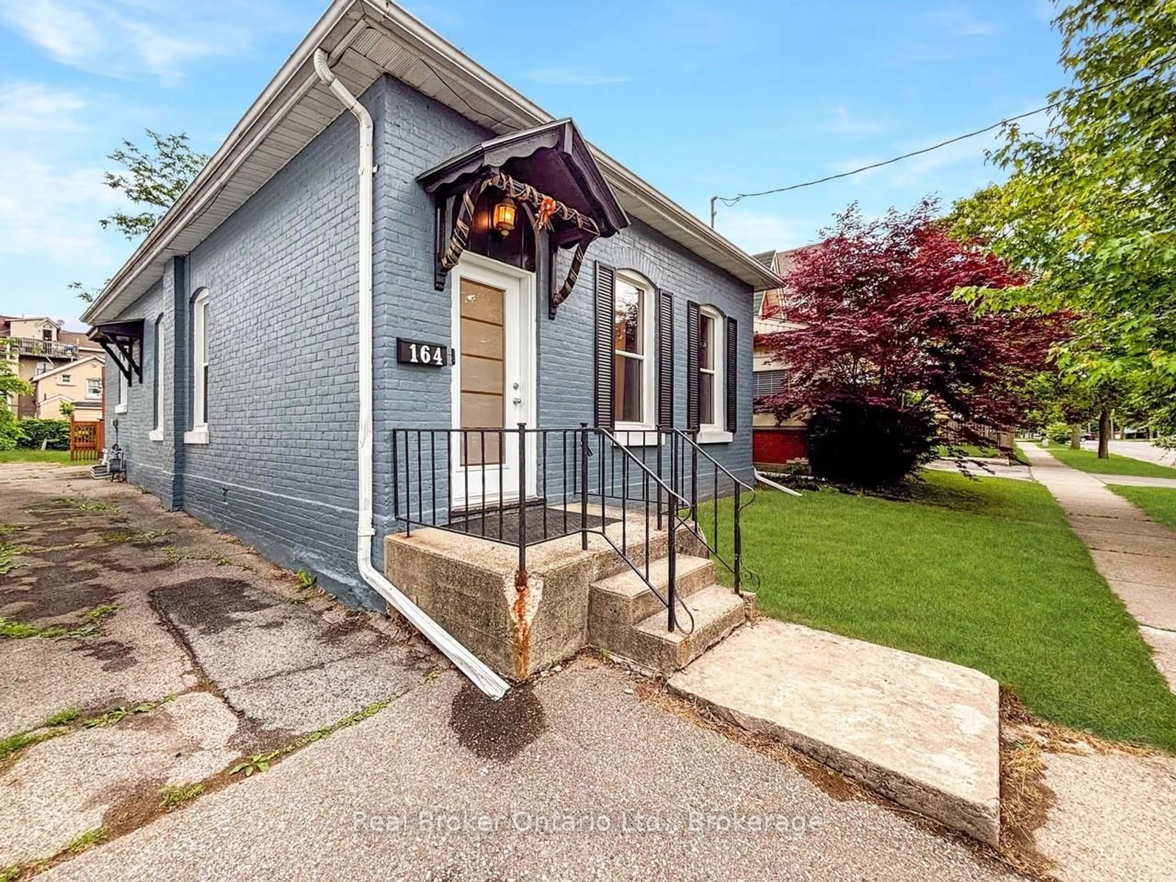 Home with brick exterior material, street for 164 Nelson St, Brant Ontario N3S 4B6