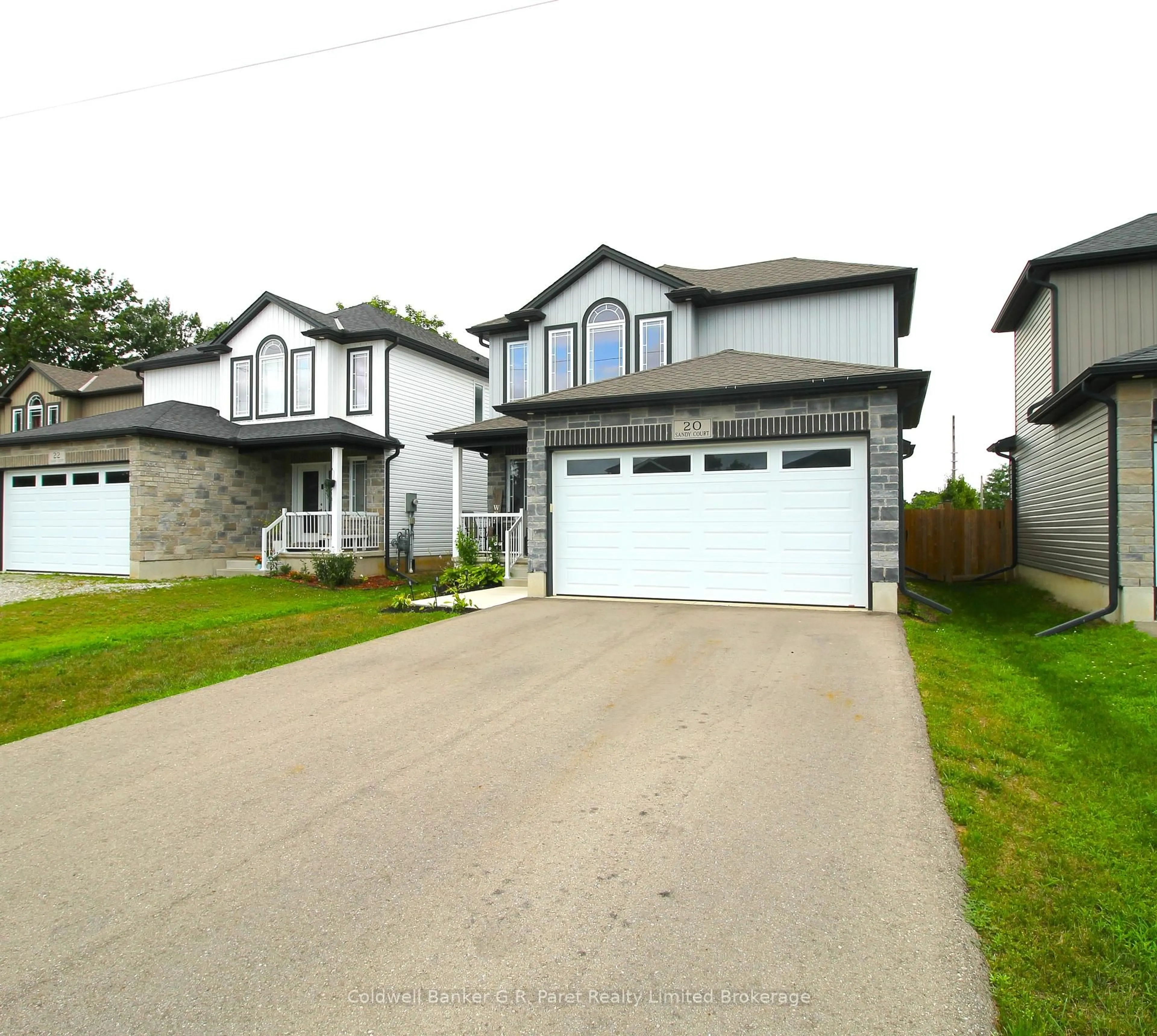 Home with vinyl exterior material, street for 20 Sandy Crt, Tillsonburg Ontario N4G 0H6
