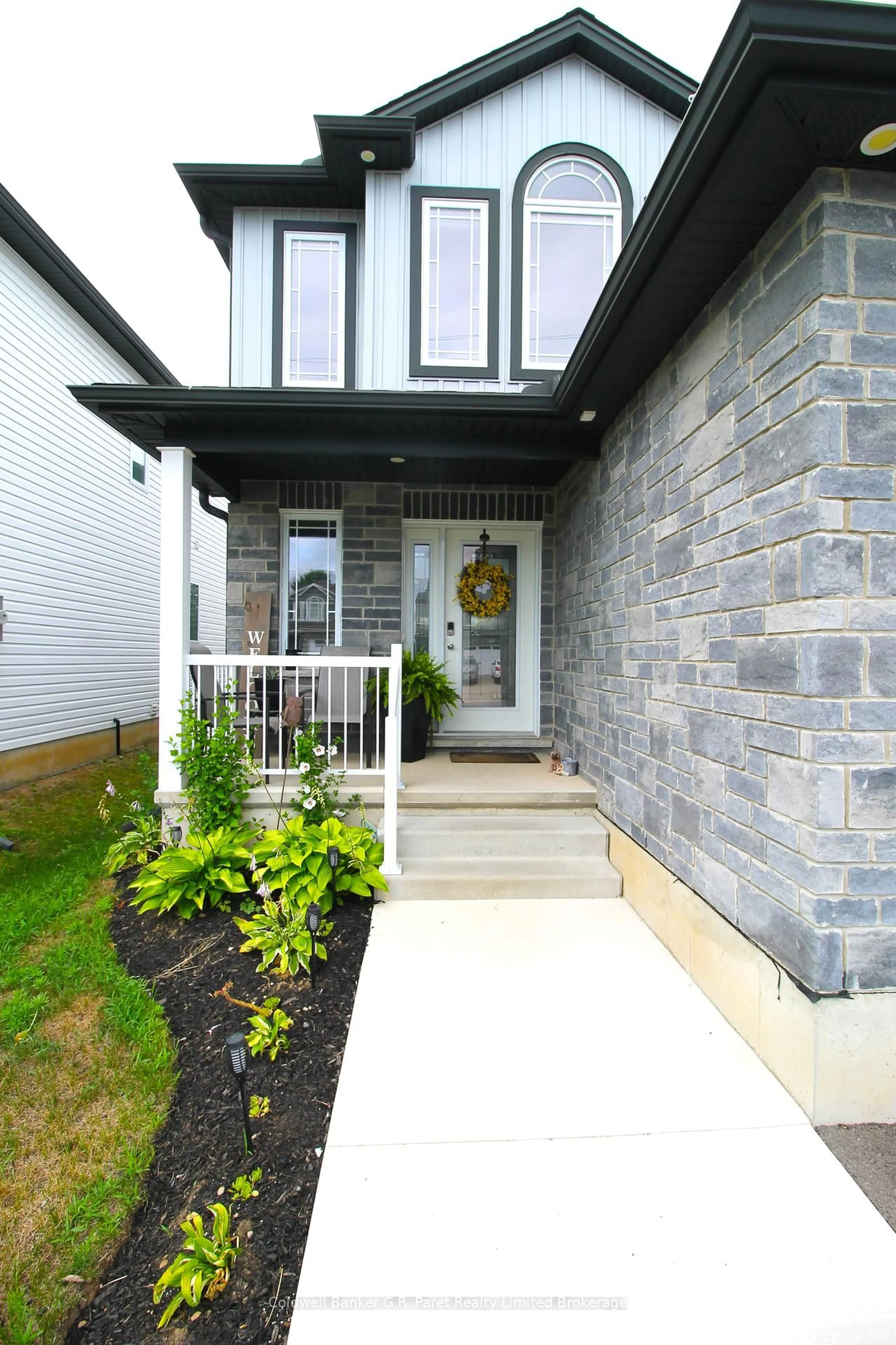 Home with brick exterior material, street for 20 Sandy Crt, Tillsonburg Ontario N4G 0H6