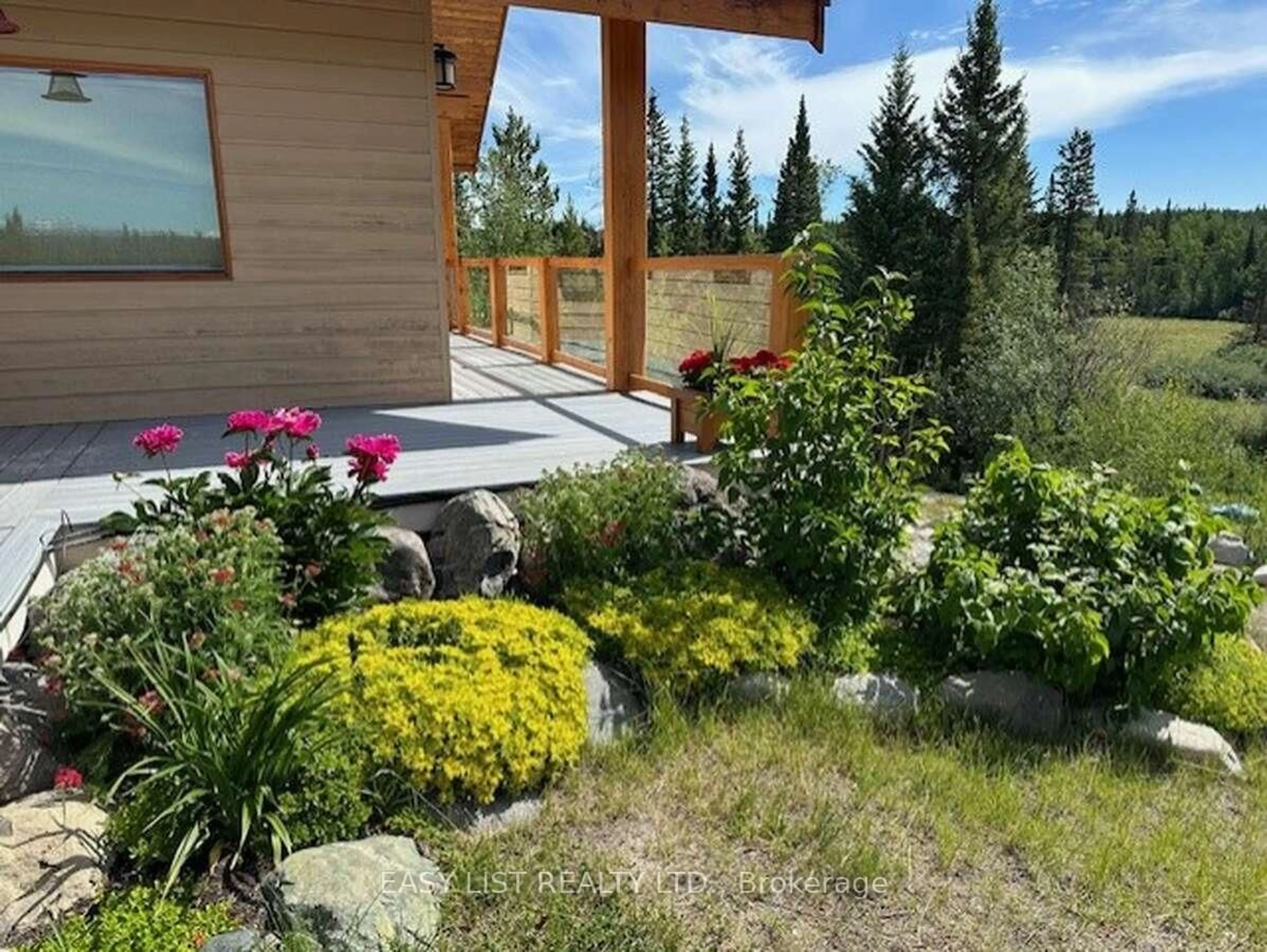 Patio, unknown for 1909 Otter Rd, Out of Area British Columbia V0L 1R0