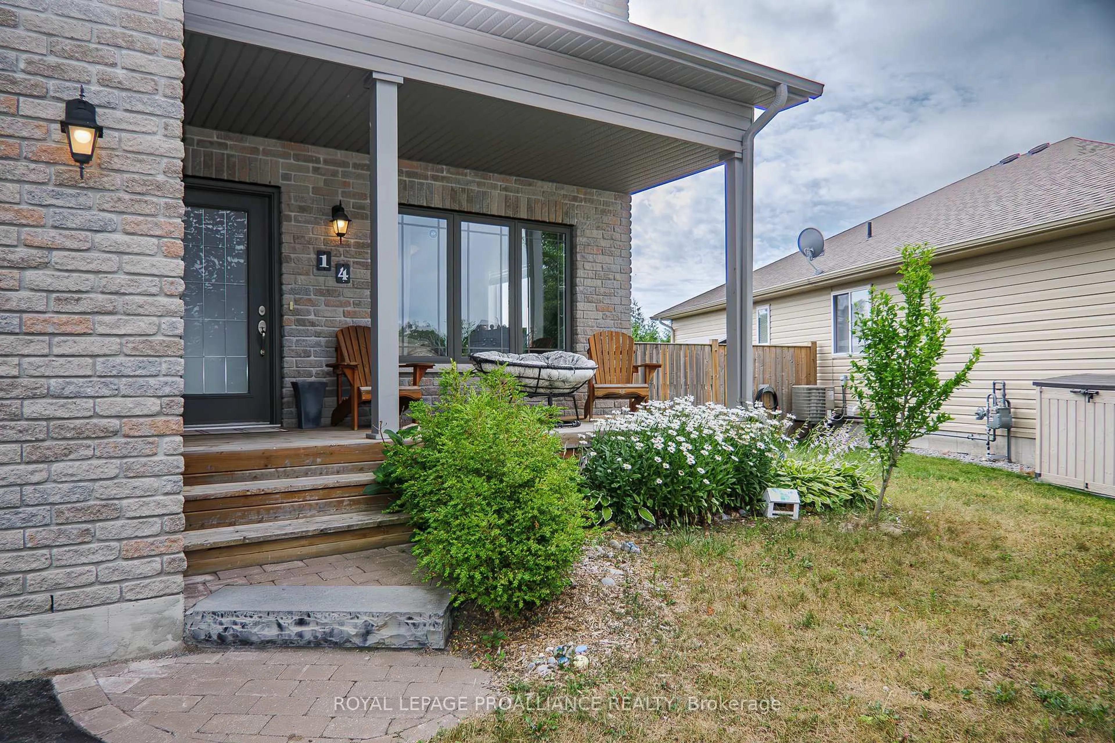 Patio, street for 14 Pier Dr, Brighton Ontario K0K 1H0