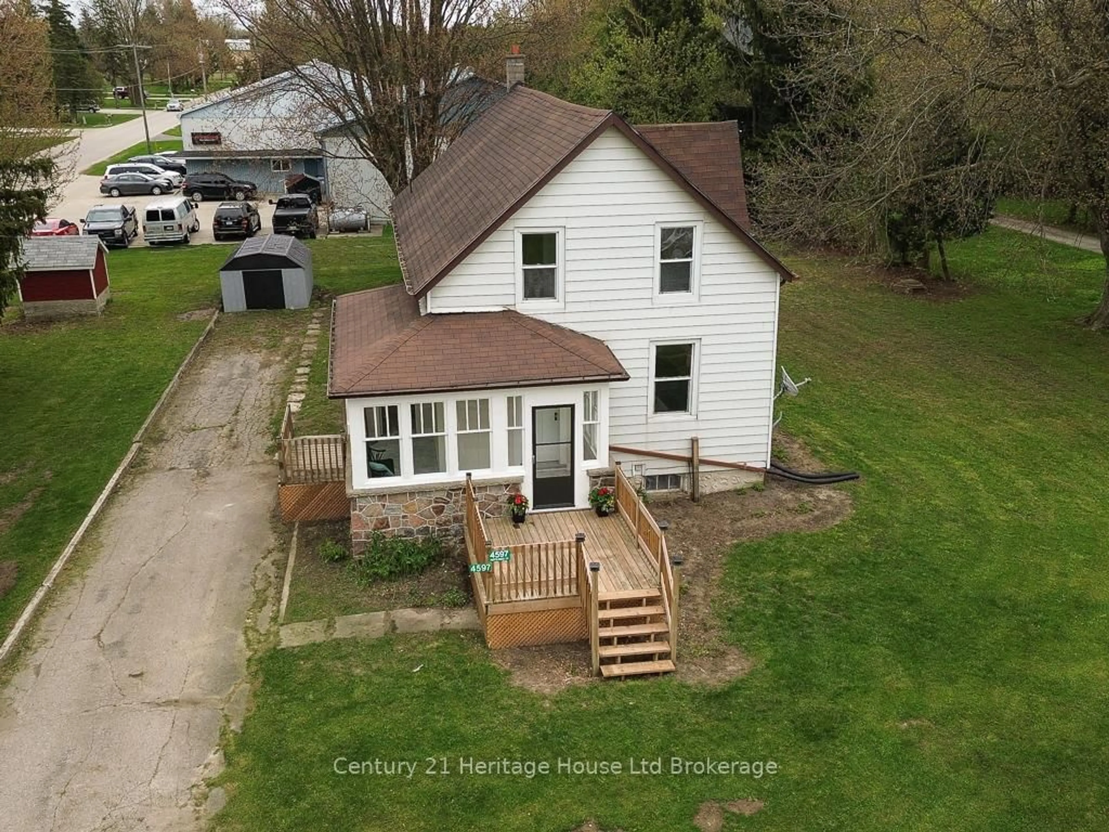 A pic from outside/outdoor area/front of a property/back of a property/a pic from drone, building for 4597 Perth County Rd 135 Rd, Perth East Ontario N0K 1X0