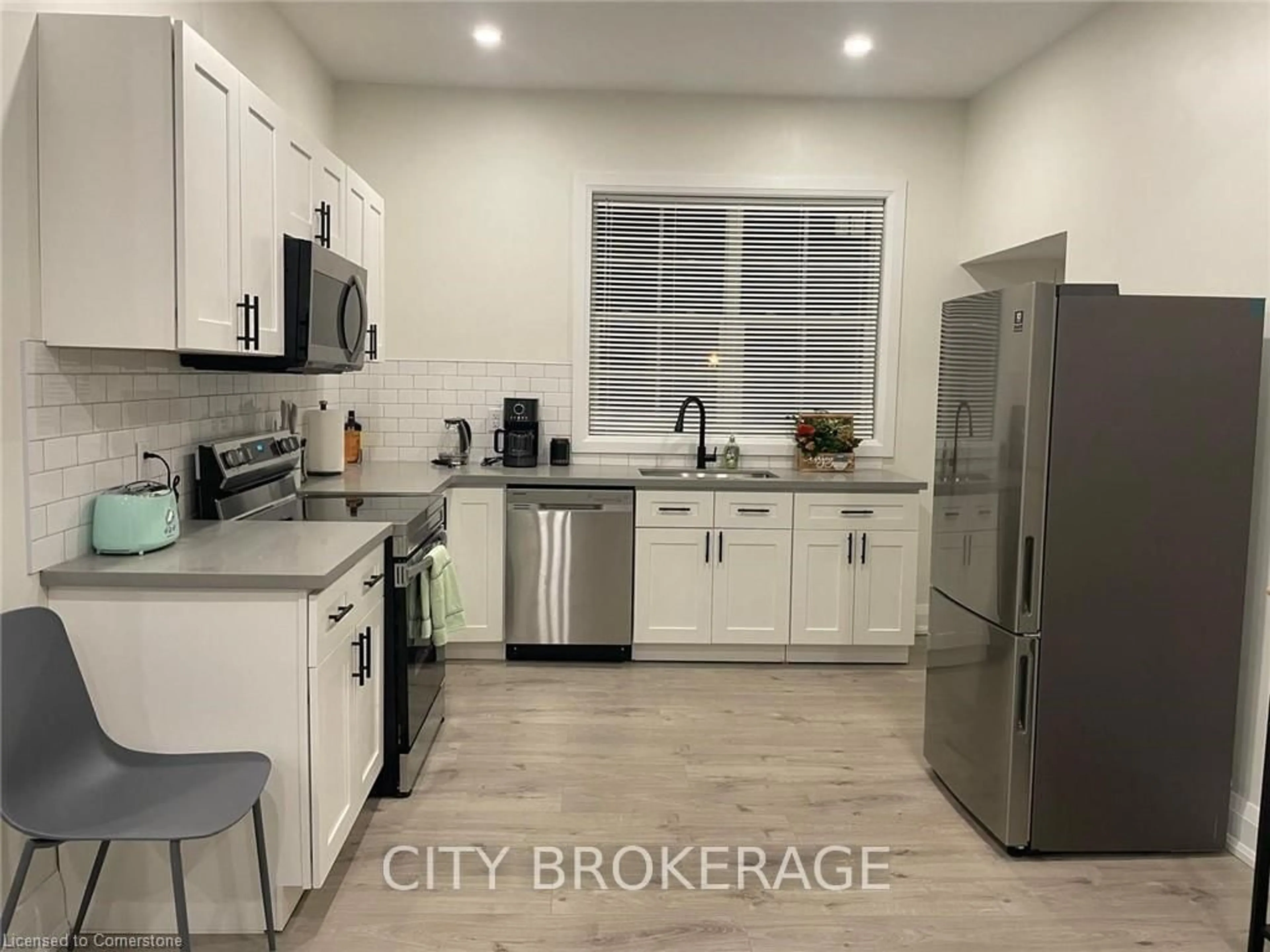 Unknown for 28 Burris St, Hamilton Ontario L8M 2J3
