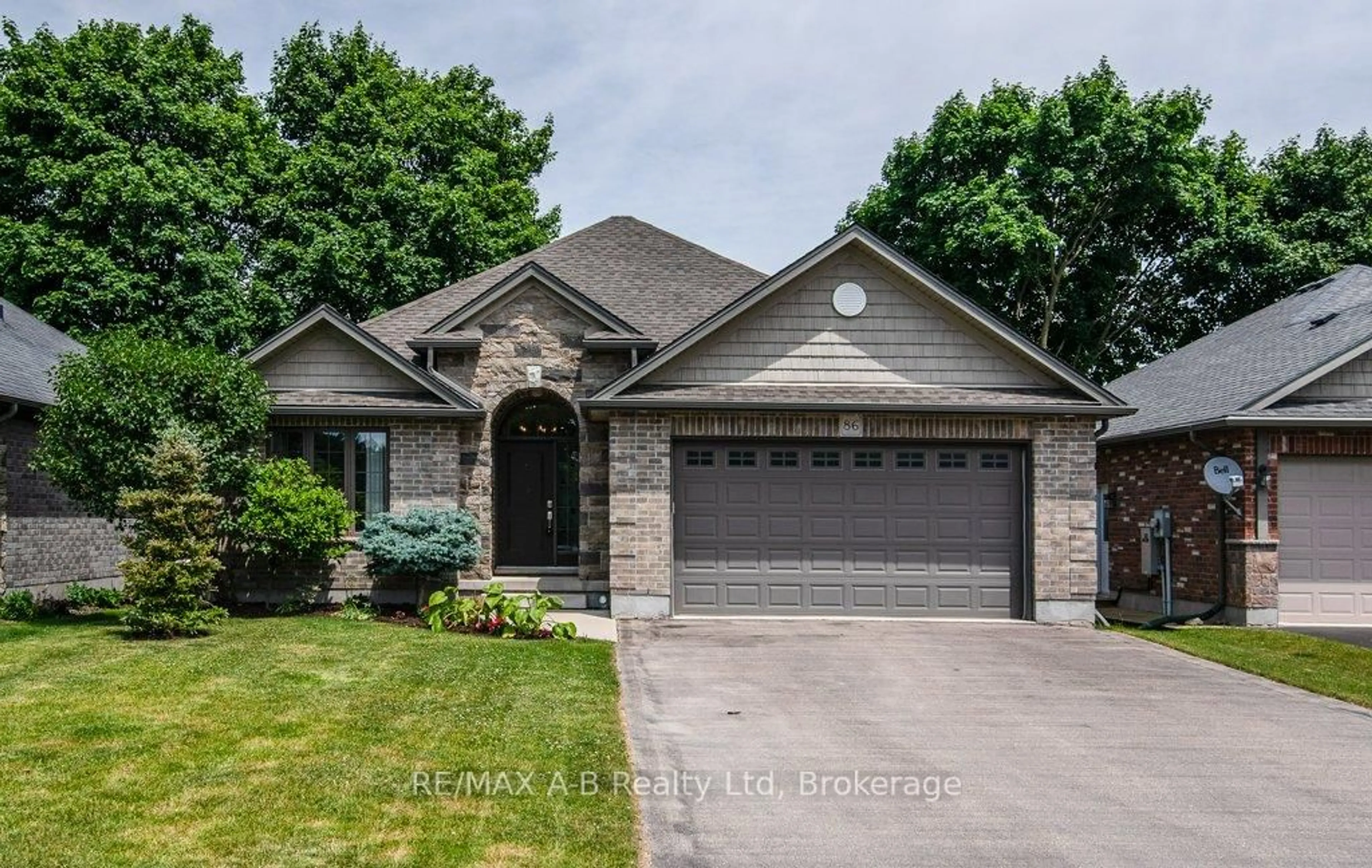 Home with brick exterior material, street for 86 Jacob St, East Zorra-Tavistock Ontario N0B 2R0